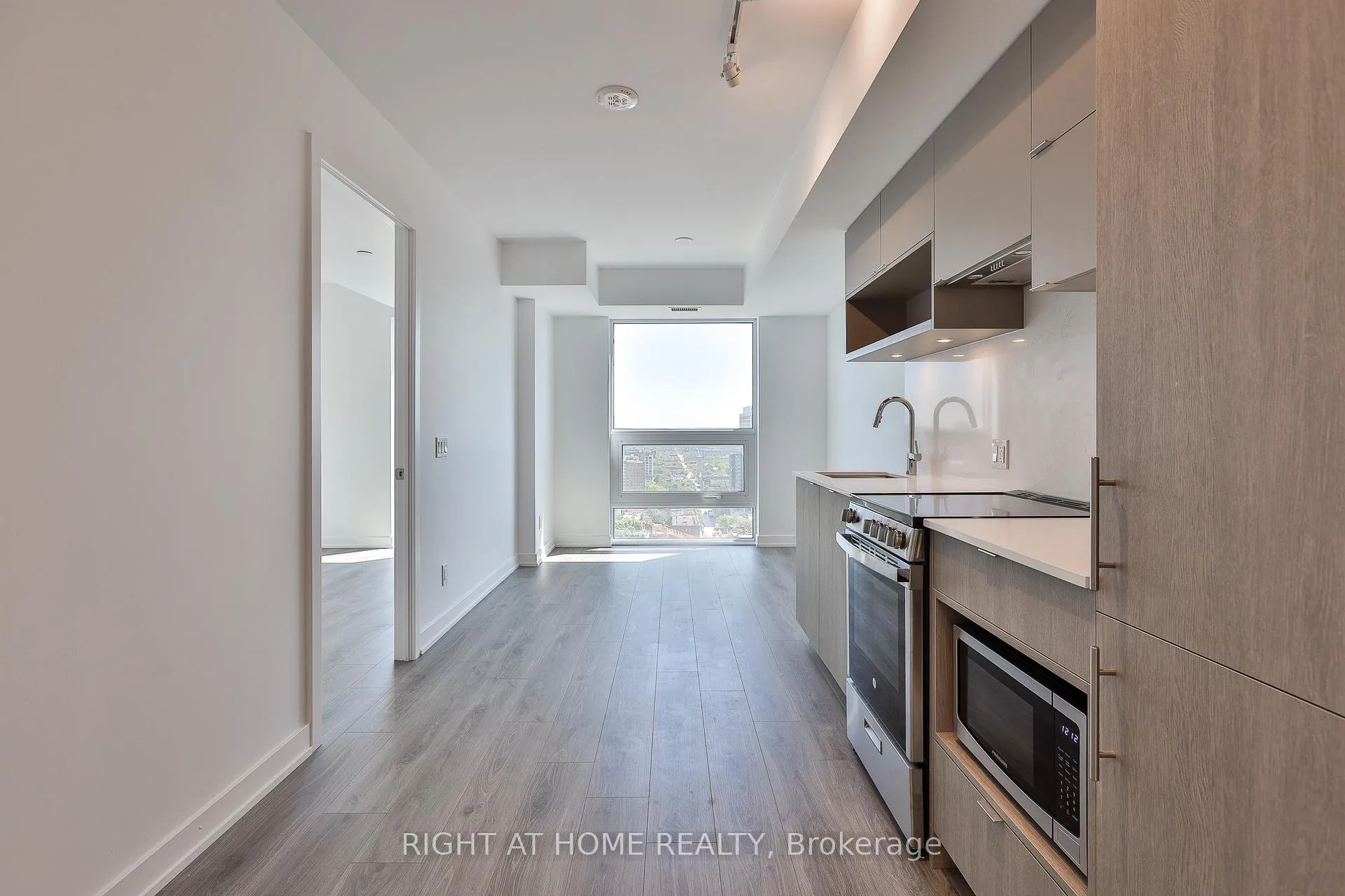 Photo 3 of Unit 2805, 100 Queen Street E, Toronto, Church-Yonge Corridor — HOMEH