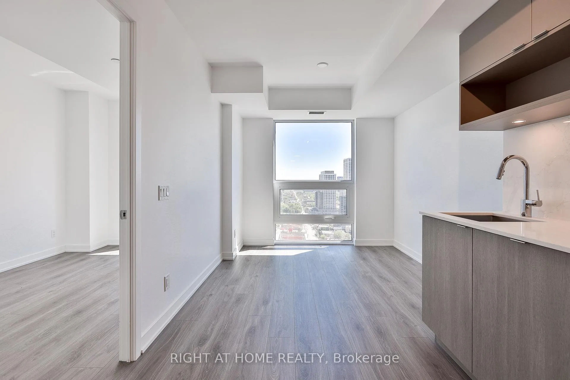 Photo 8 of Unit 2805, 100 Queen Street E, Toronto, Church-Yonge Corridor — HOMEH