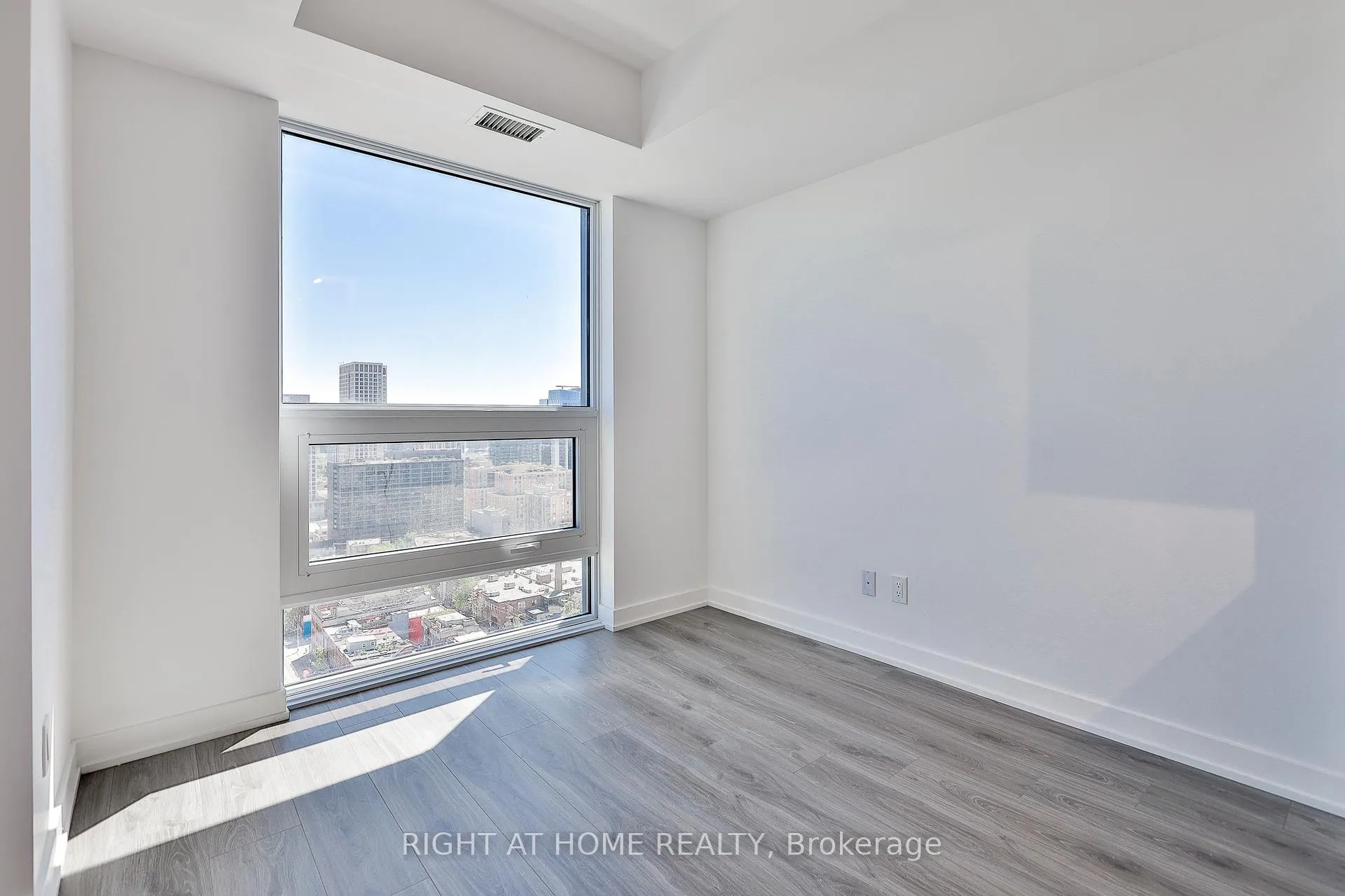Photo 10 of Unit 2805, 100 Queen Street E, Toronto, Church-Yonge Corridor — HOMEH
