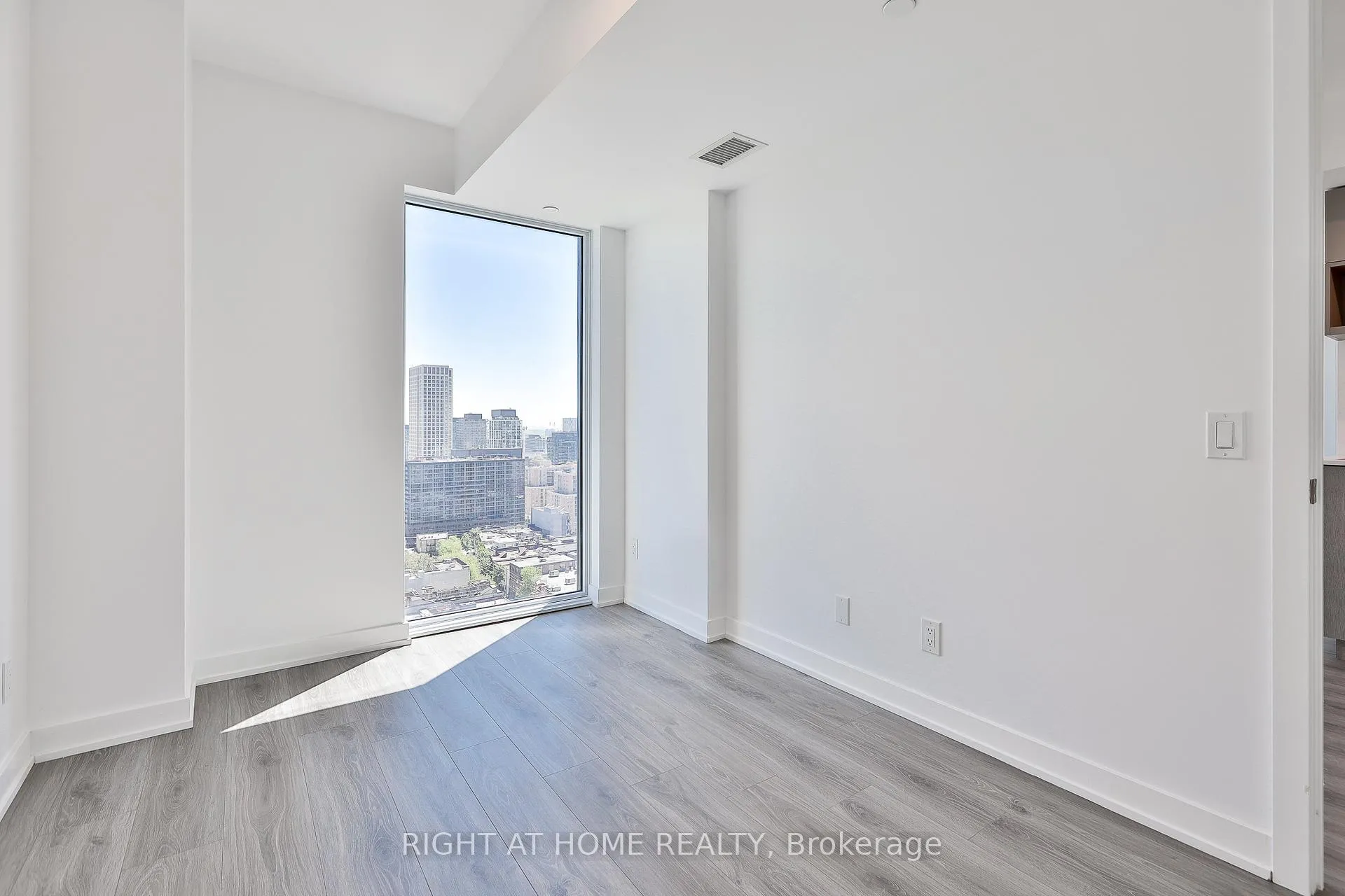 Photo 13 of Unit 2805, 100 Queen Street E, Toronto, Church-Yonge Corridor — HOMEH