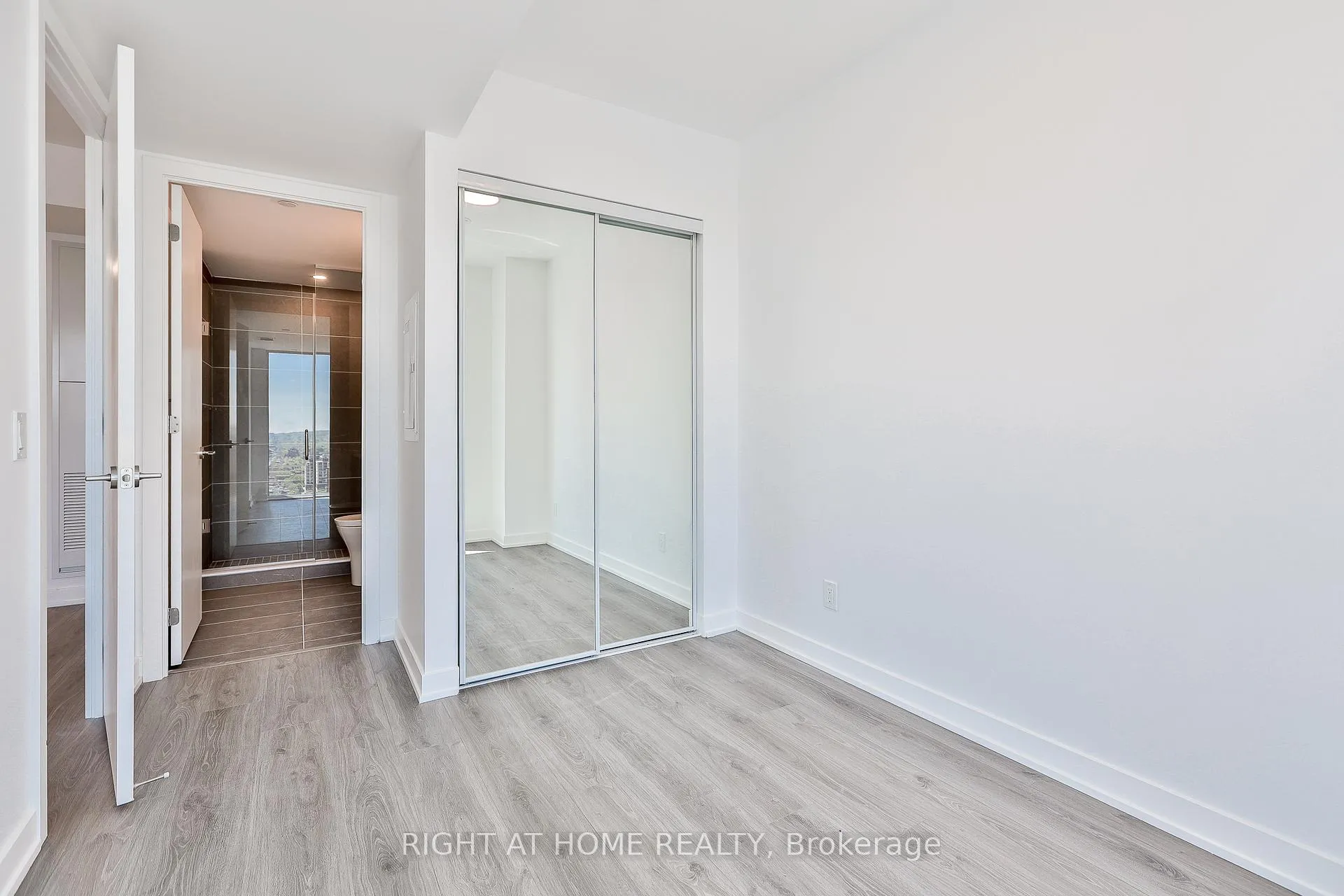 Photo 14 of Unit 2805, 100 Queen Street E, Toronto, Church-Yonge Corridor — HOMEH