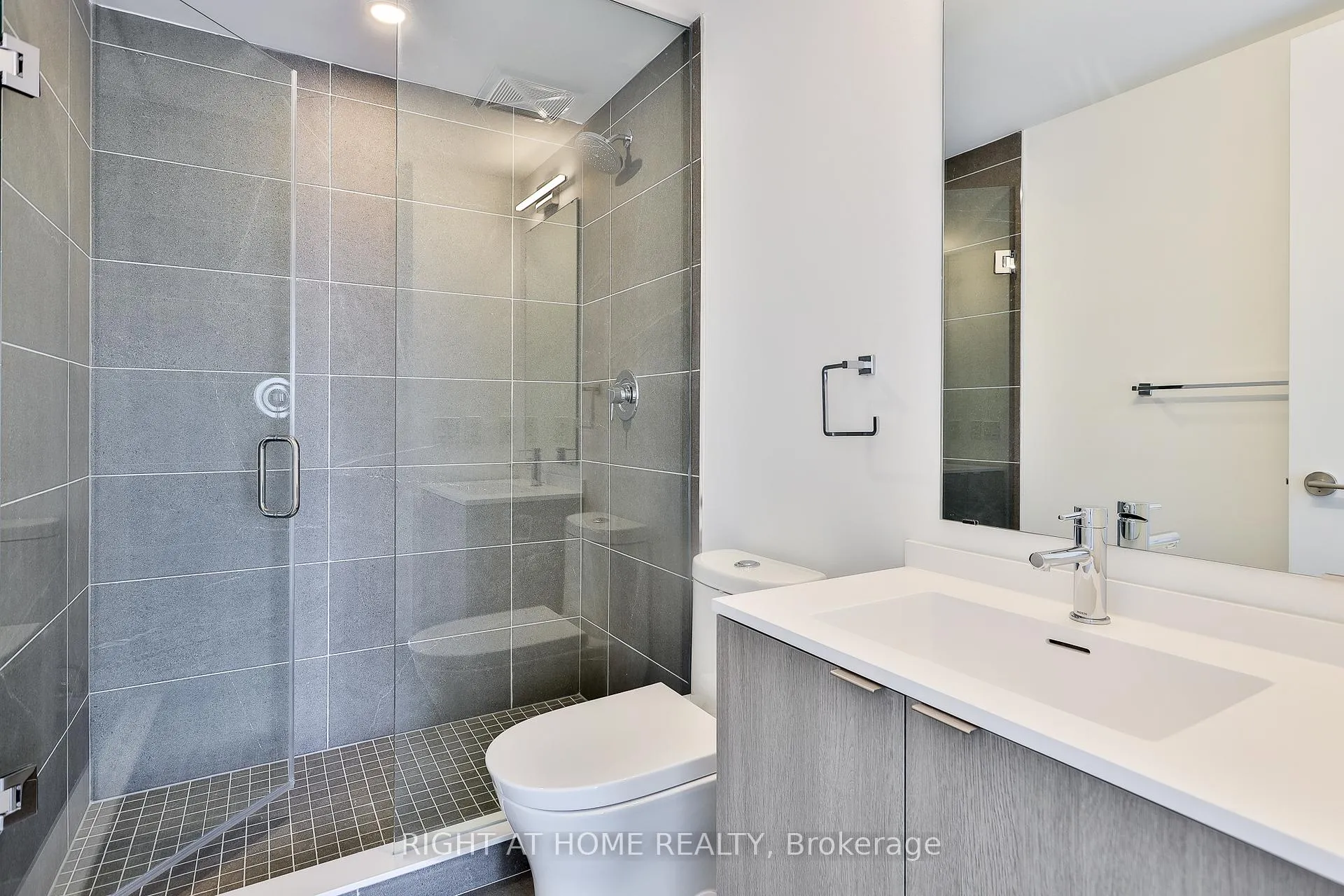 Photo 15 of Unit 2805, 100 Queen Street E, Toronto, Church-Yonge Corridor — HOMEH
