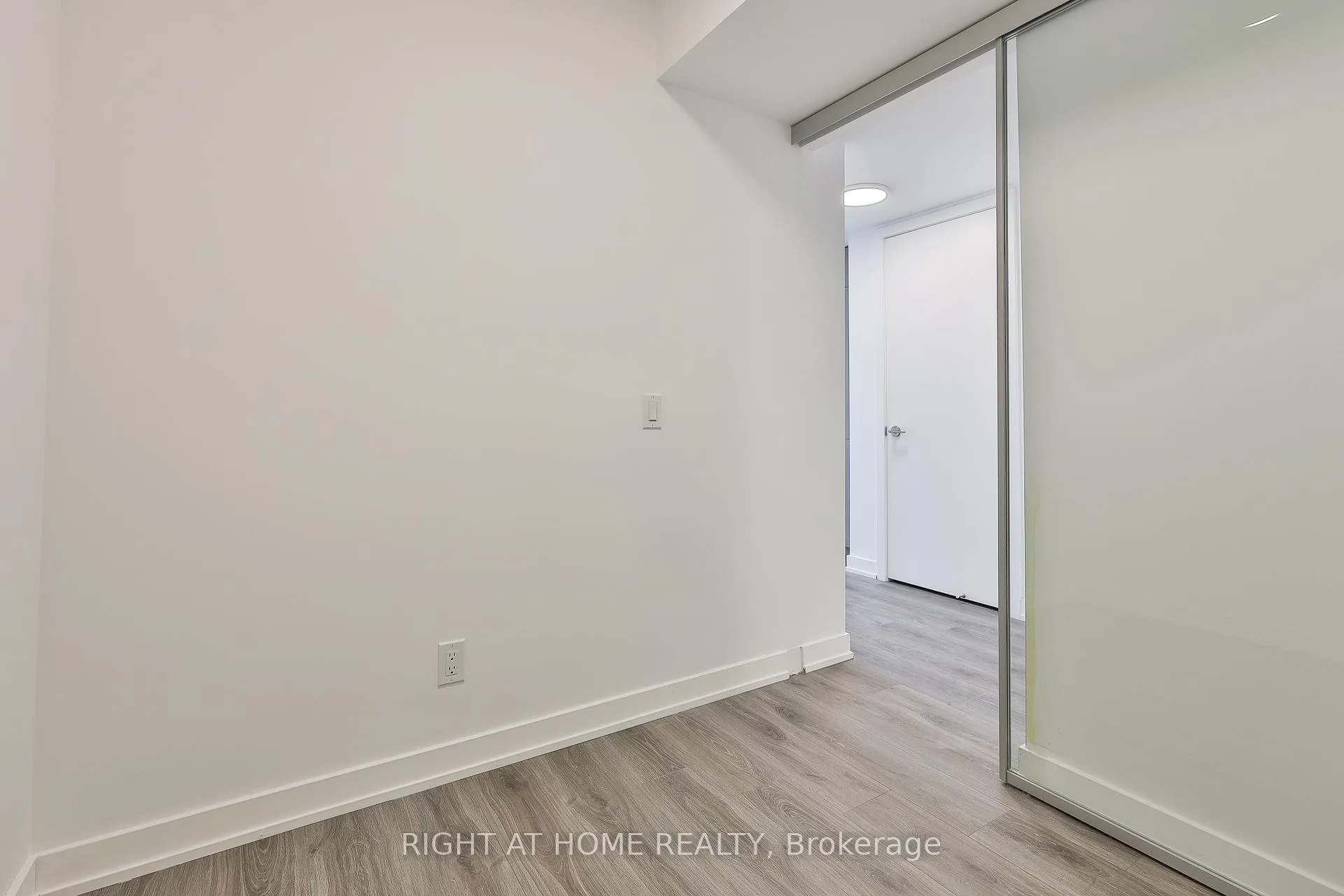 Photo 16 of Unit 2805, 100 Queen Street E, Toronto, Church-Yonge Corridor — HOMEH