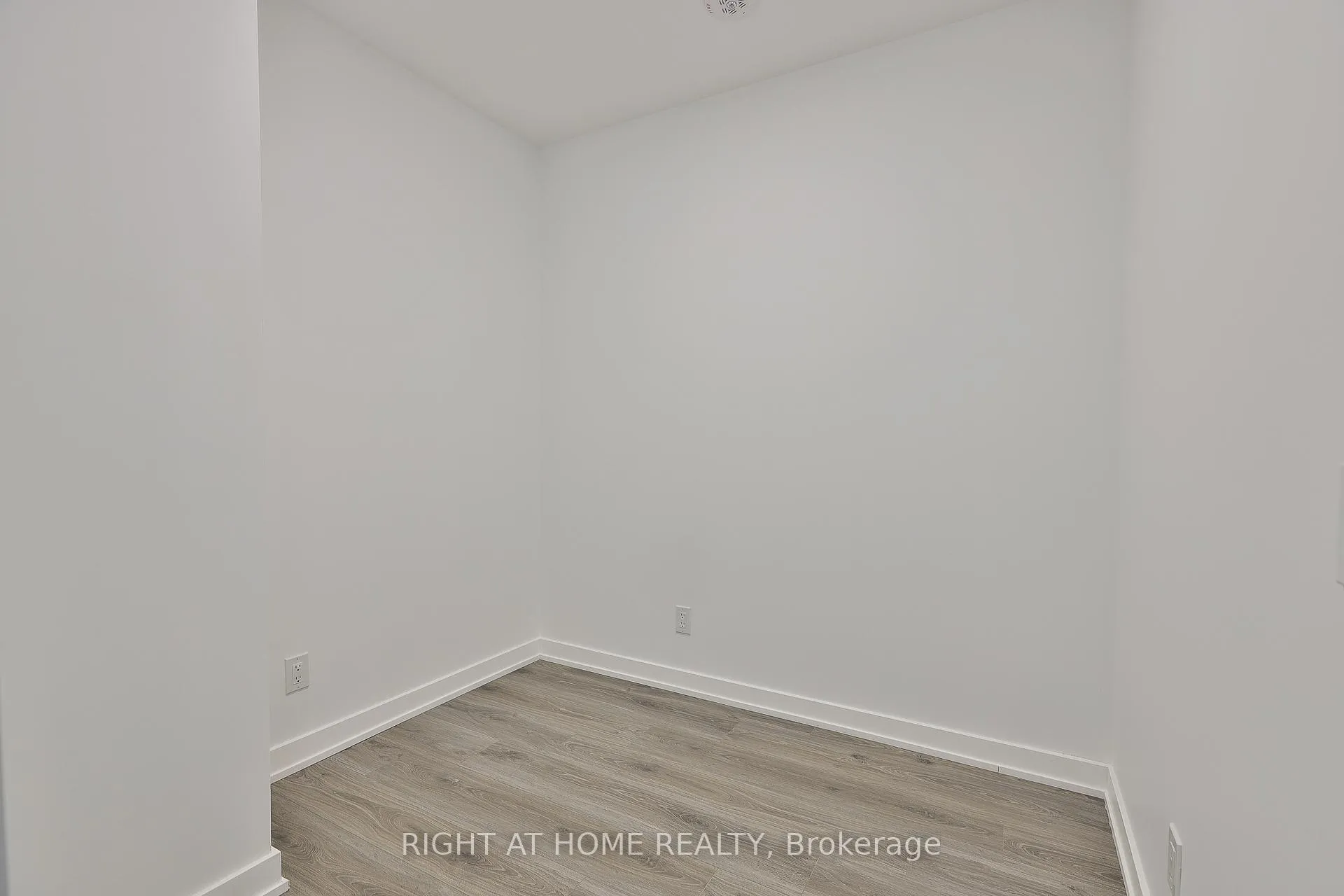 Photo 17 of Unit 2805, 100 Queen Street E, Toronto, Church-Yonge Corridor — HOMEH