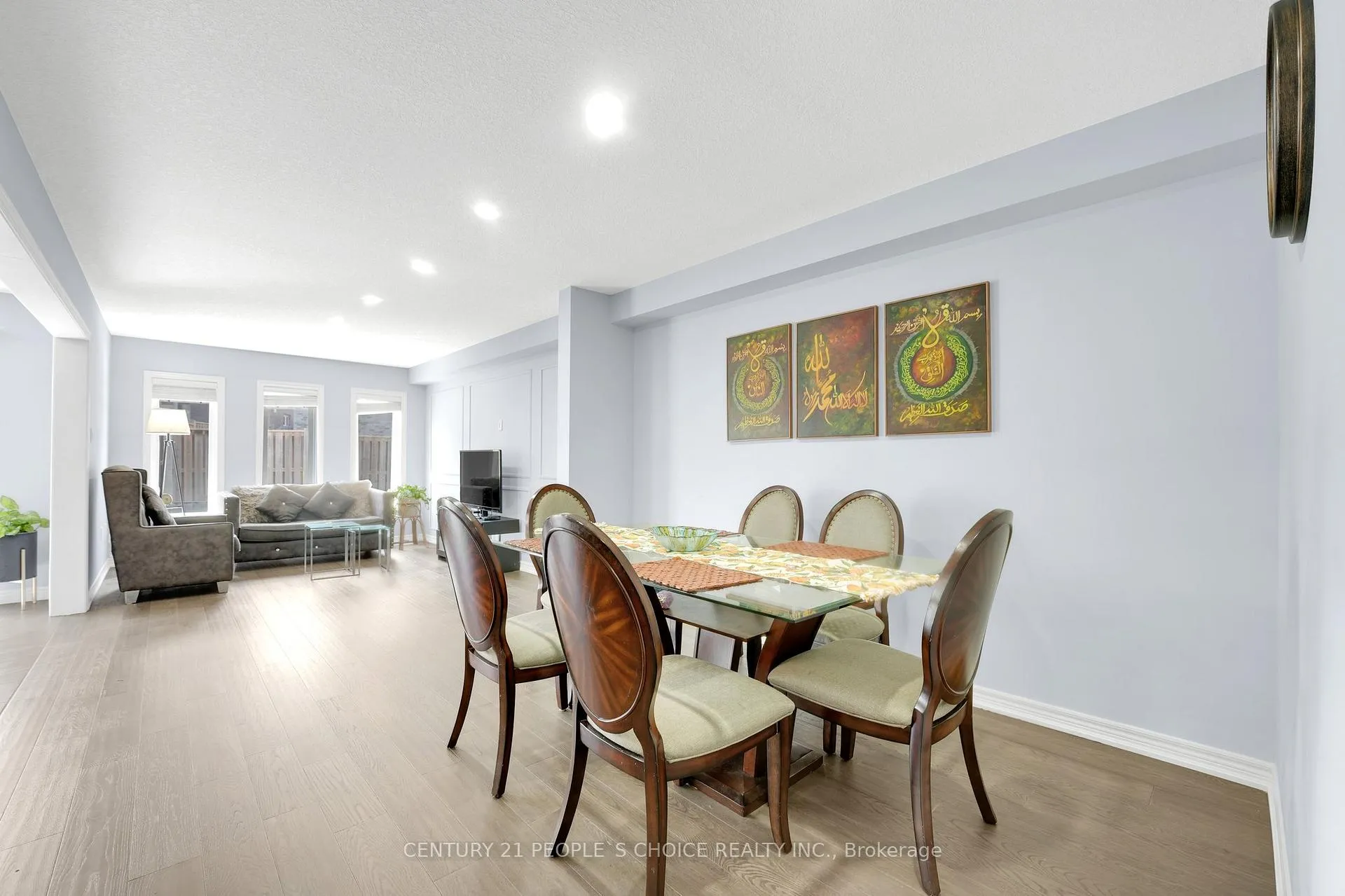 Photo 10 of 286 Macalister Boulevard, Guelph, Kortright East — HOMEH
