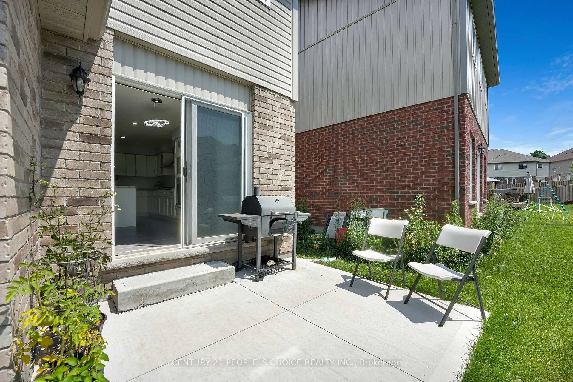 Photo 36 of 286 Macalister Boulevard, Guelph, Kortright East — HOMEH
