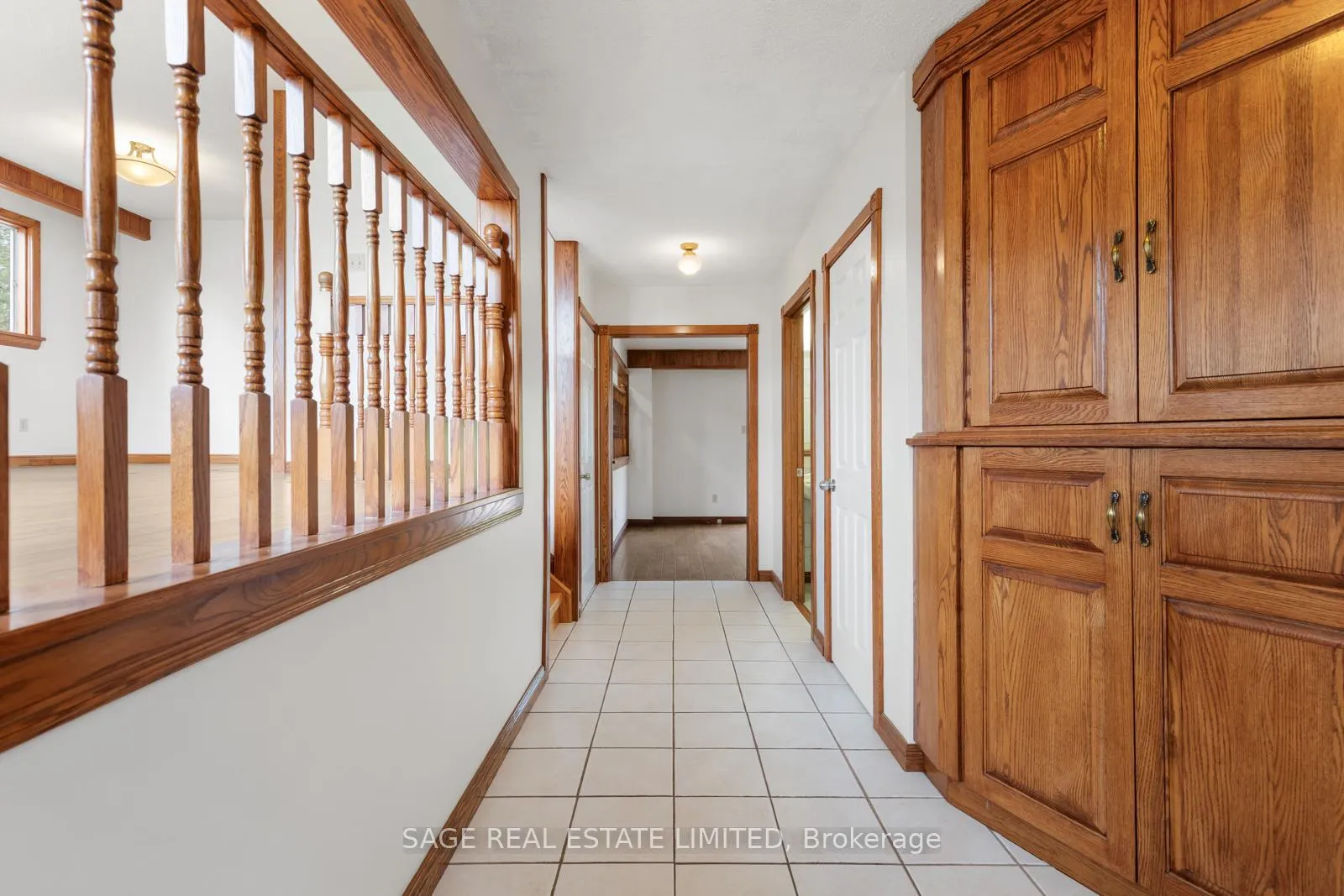 Photo 4 of 34 Carter Crescent, Whitby, Lynde Creek — HOMEH