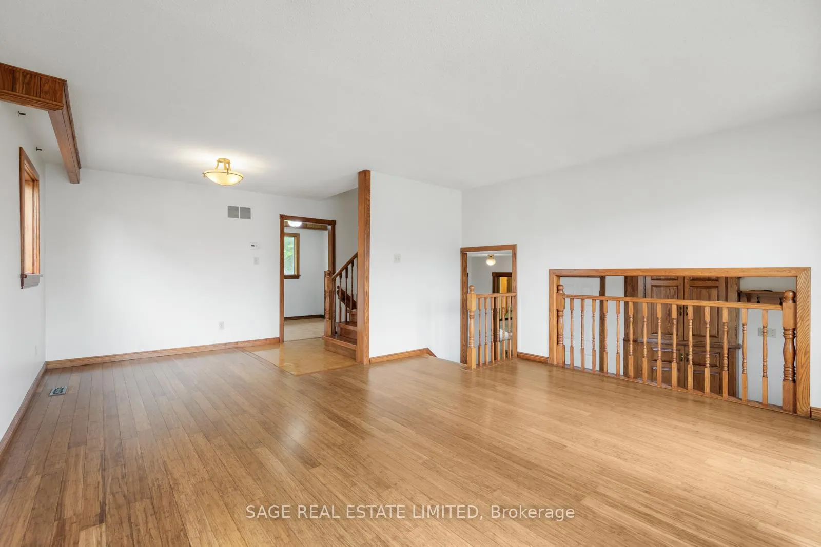 Photo 8 of 34 Carter Crescent, Whitby, Lynde Creek — HOMEH