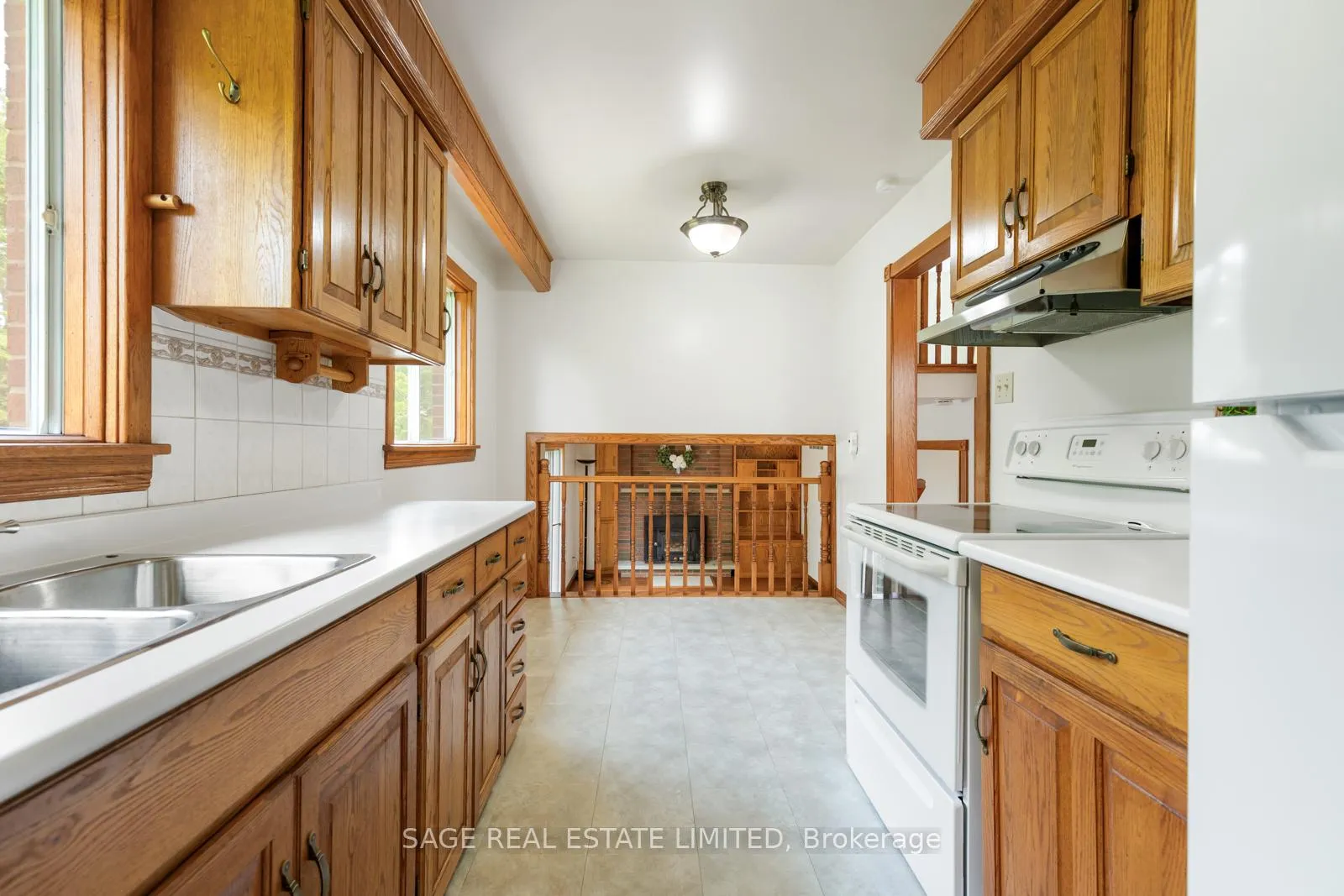 Photo 15 of 34 Carter Crescent, Whitby, Lynde Creek — HOMEH