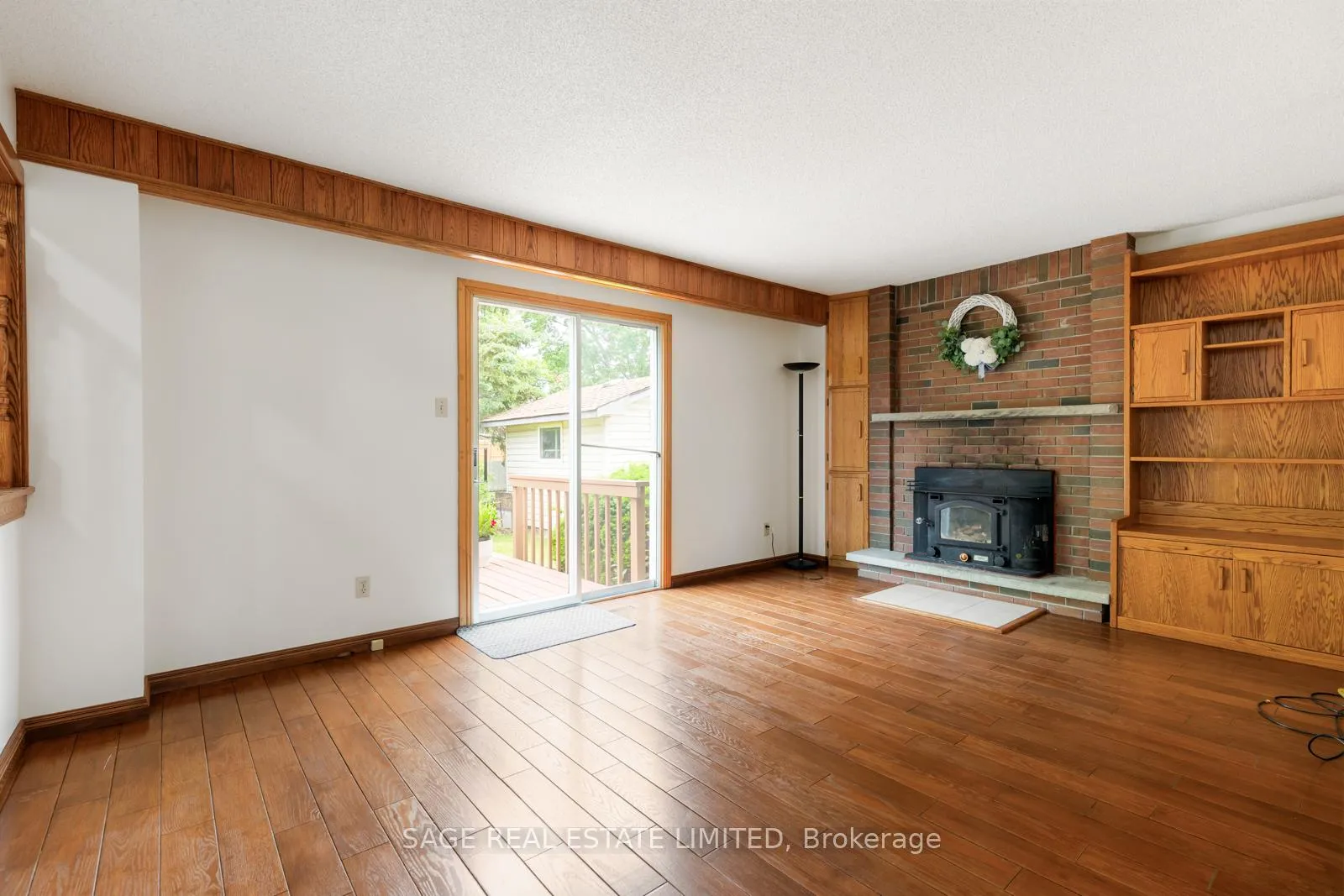 Photo 16 of 34 Carter Crescent, Whitby, Lynde Creek — HOMEH