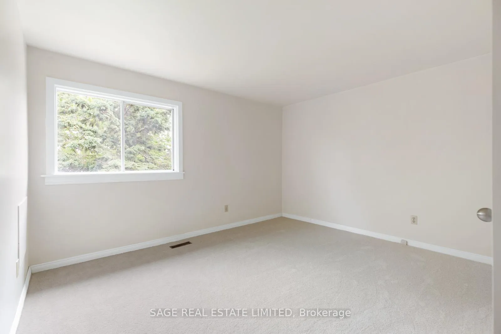 Photo 24 of 34 Carter Crescent, Whitby, Lynde Creek — HOMEH