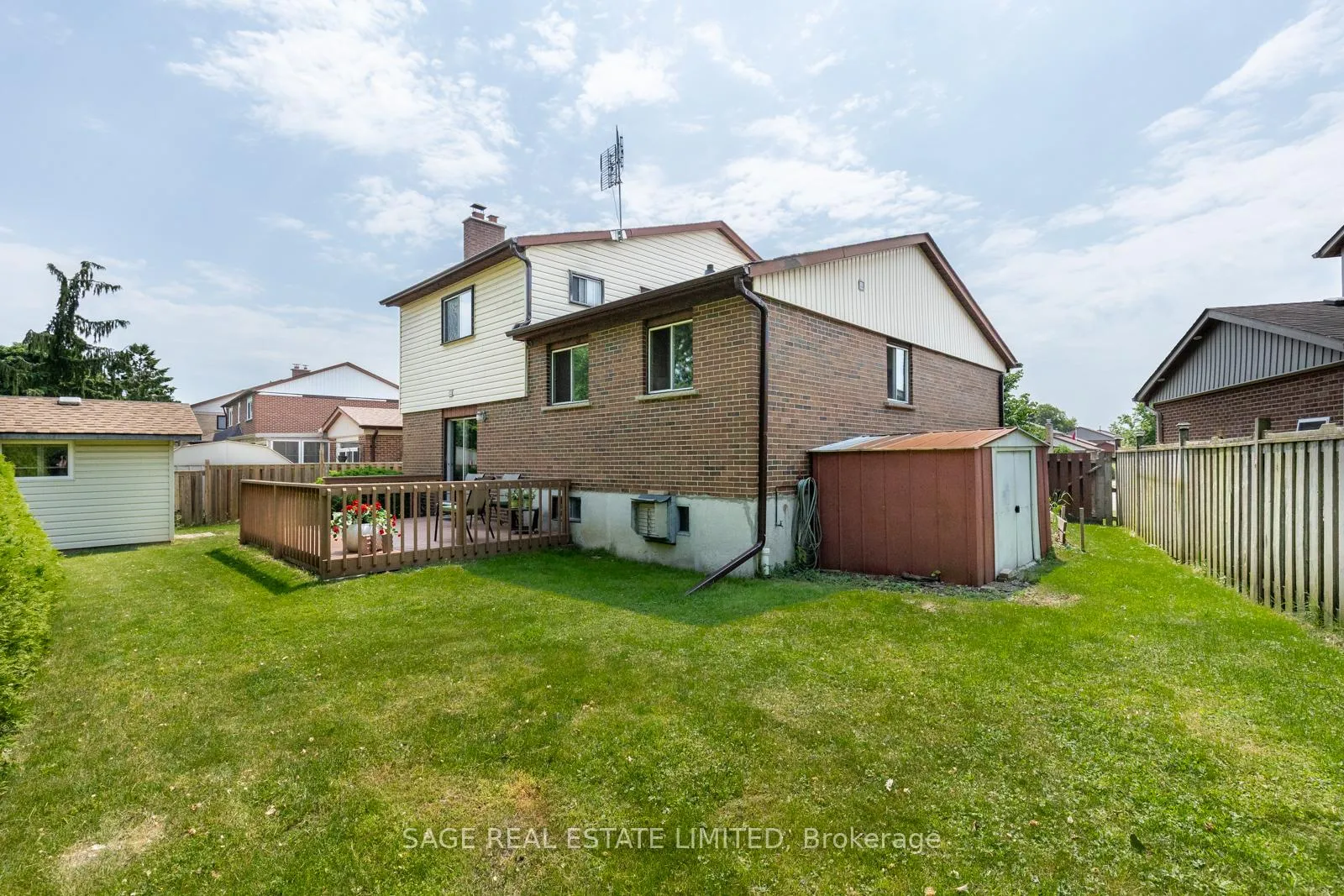 Photo 34 of 34 Carter Crescent, Whitby, Lynde Creek — HOMEH