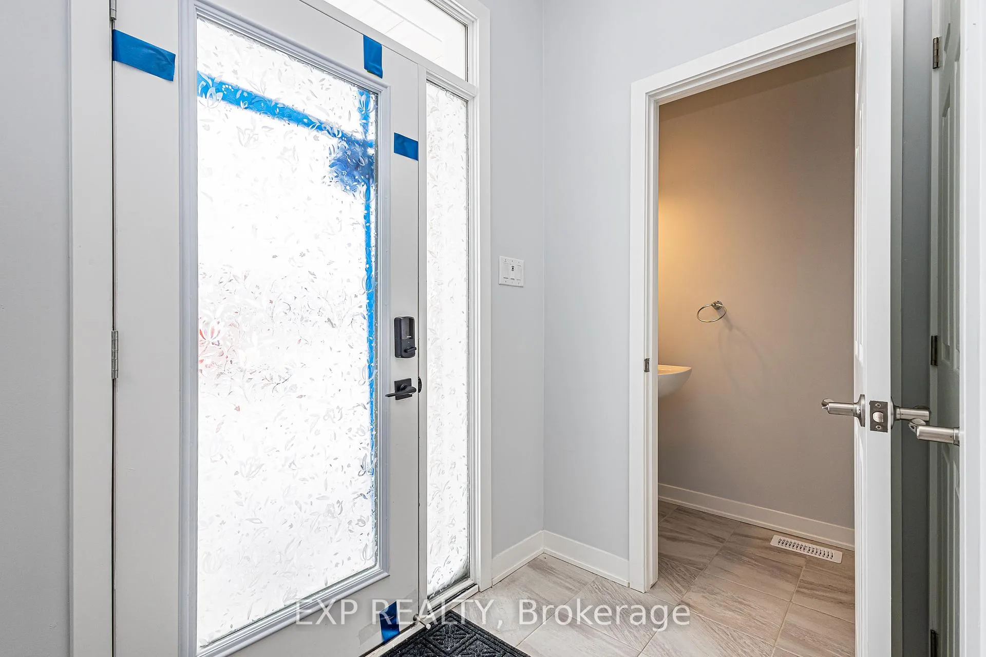 Photo 3 of 210 Ormiston Crescent, Ottawa, Barrhaven - Stonebridge — HOMEH