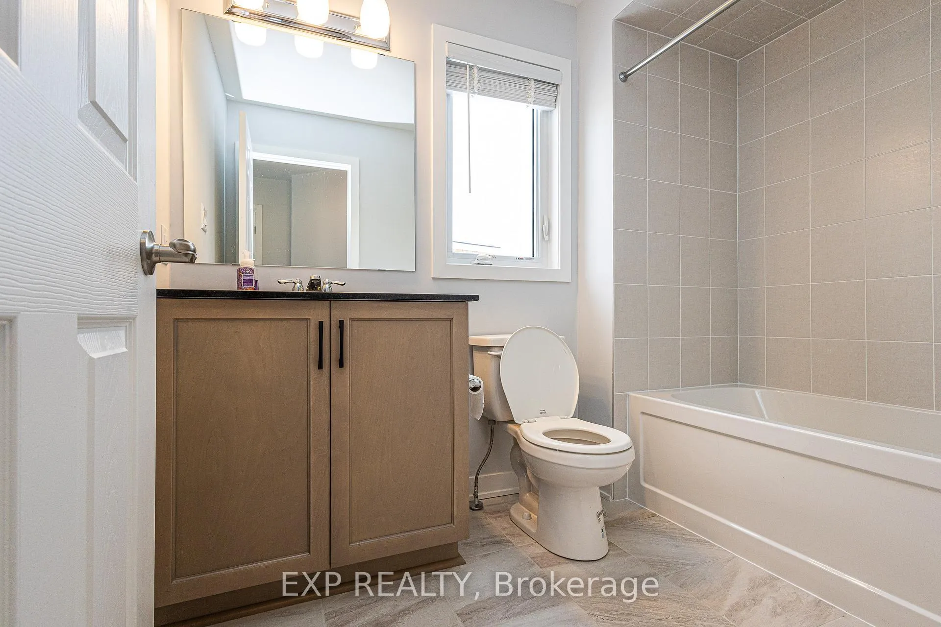 Photo 21 of 210 Ormiston Crescent, Ottawa, Barrhaven - Stonebridge — HOMEH