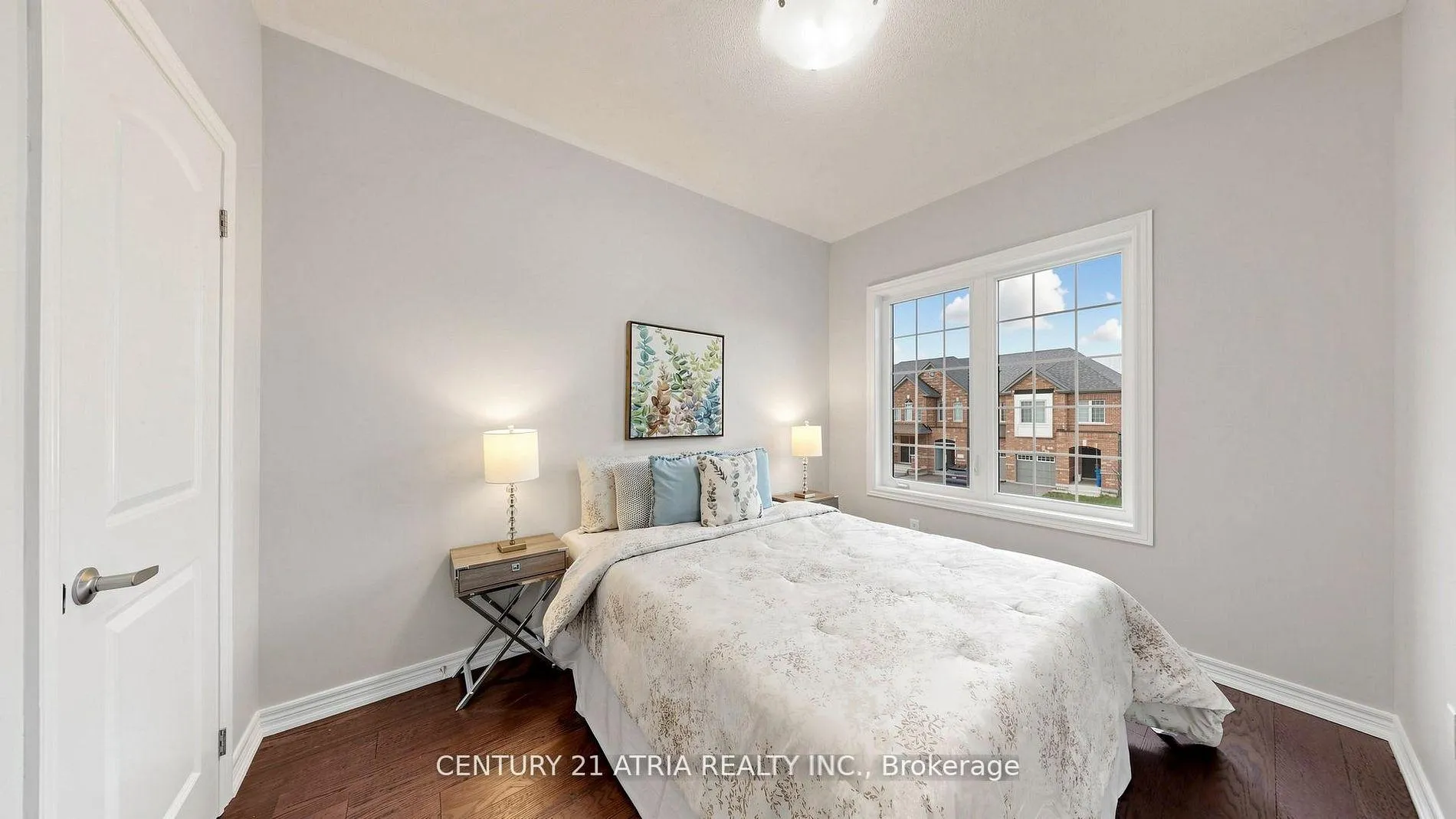 Photo 20 of 37 Capreol Avenue, Aurora, Rural Aurora — HOMEH