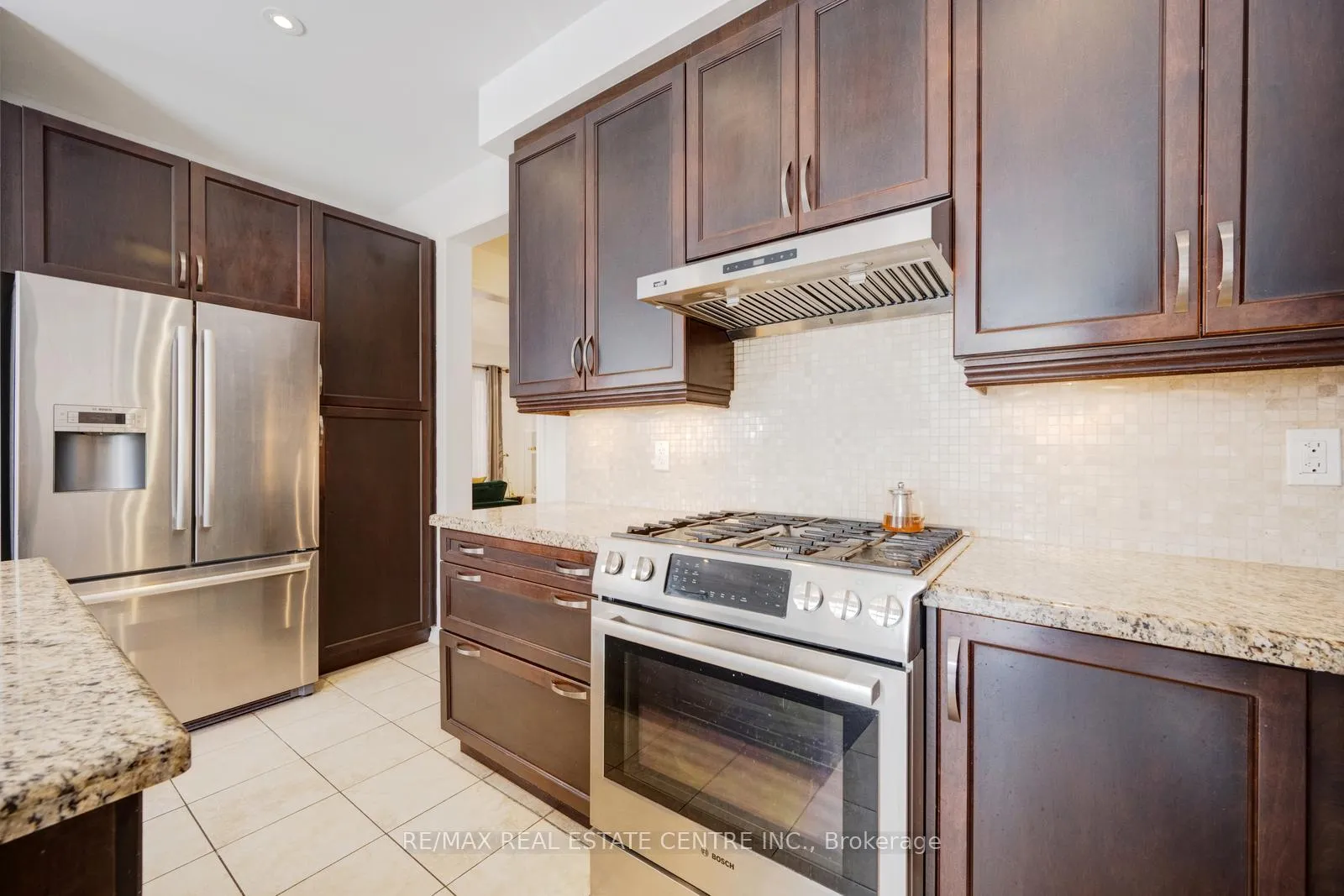 Photo 19 of 19 Mediterranean Crescent, Brampton, Bram West — HOMEH