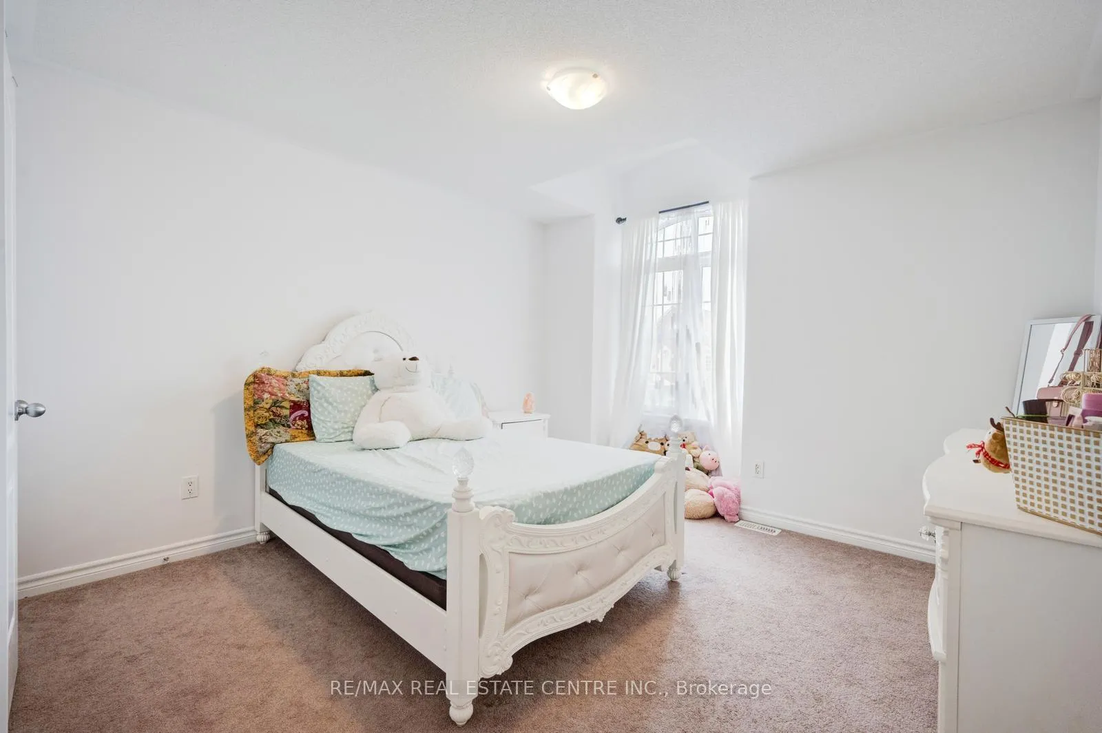 Photo 36 of 19 Mediterranean Crescent, Brampton, Bram West — HOMEH