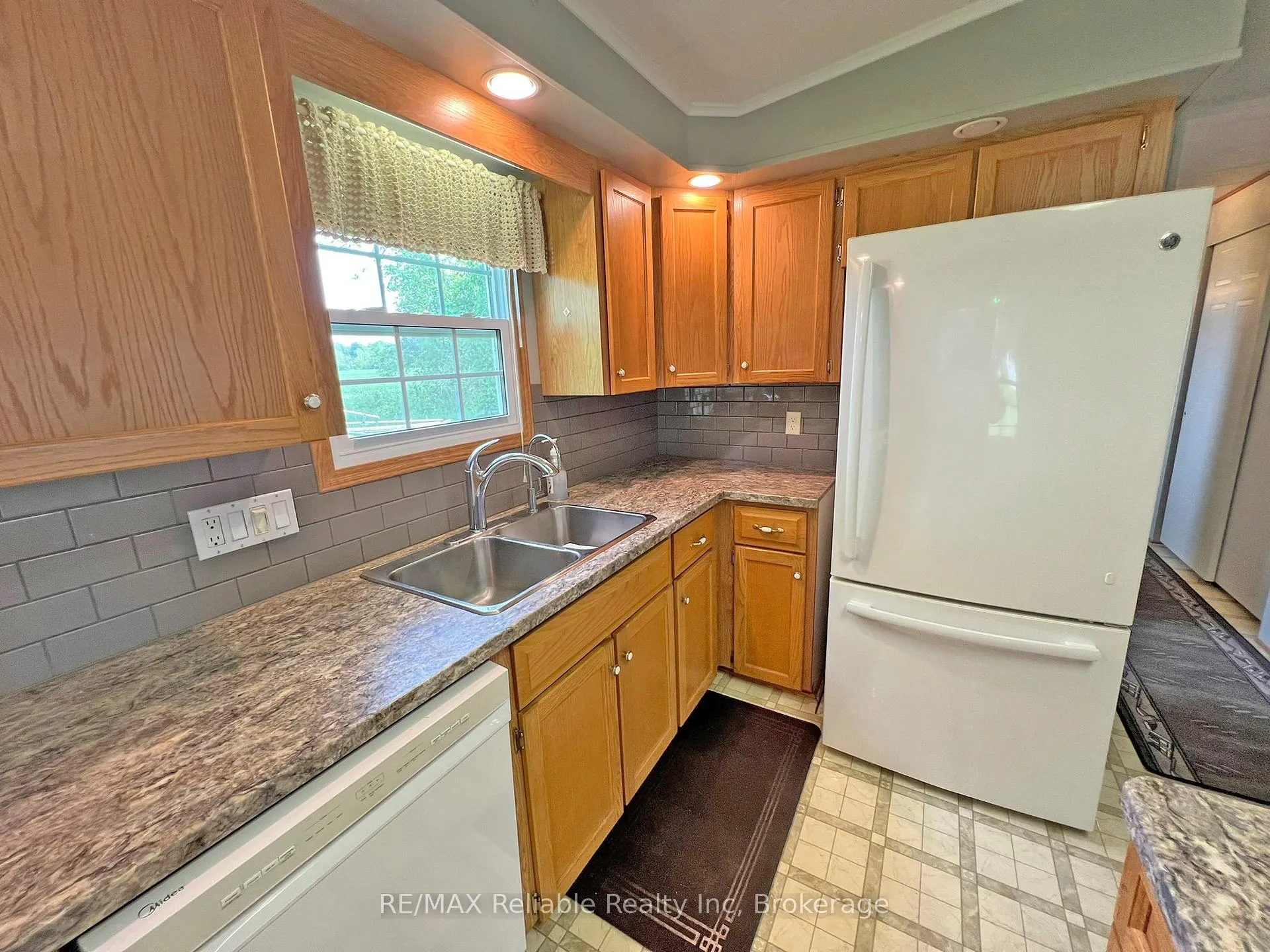 Photo 16 of 144 Sandbagger Crescent, Central Huron, Clinton — HOMEH
