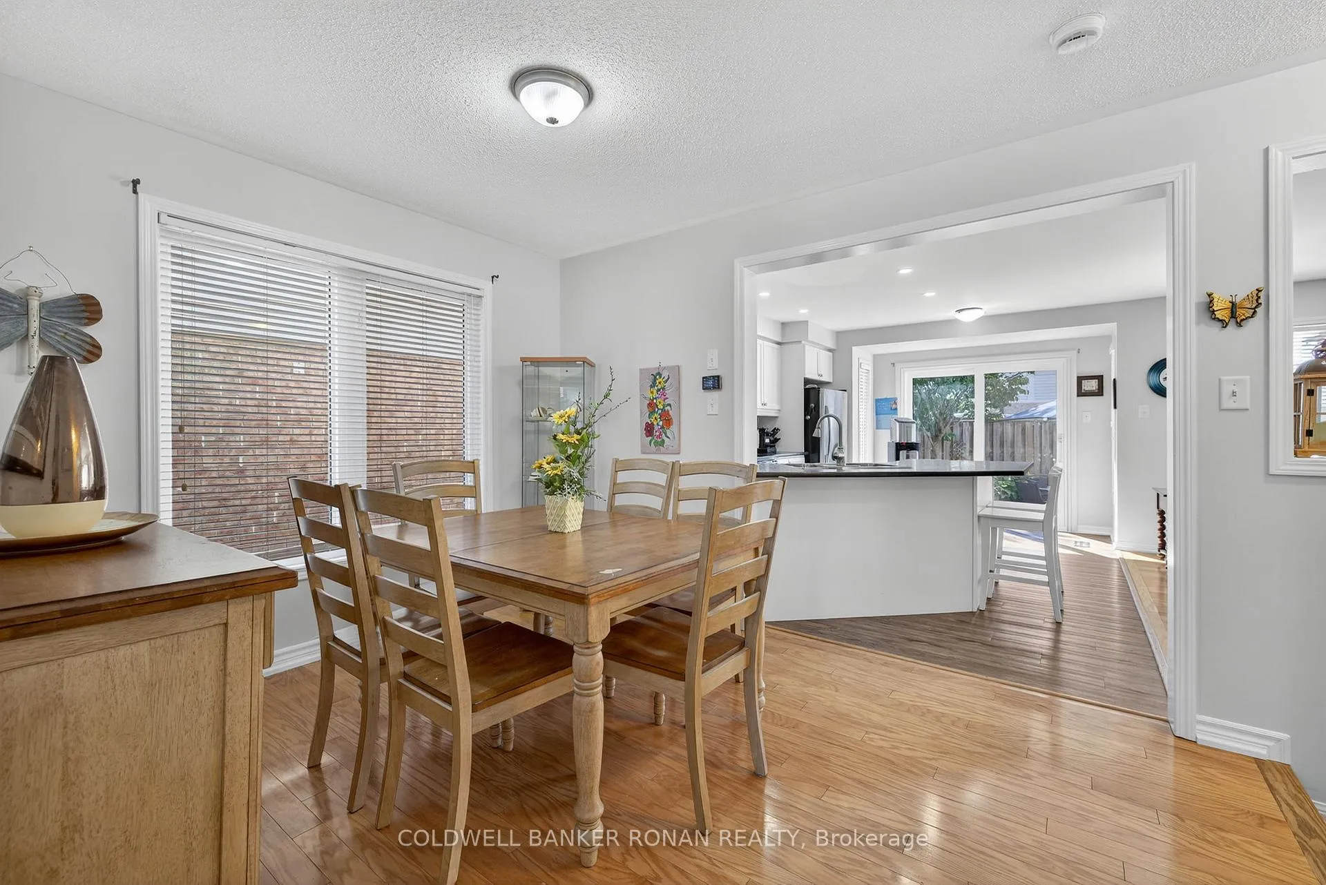 Photo 7 of 22 Callander Crescent, New Tecumseth, Alliston — HOMEH