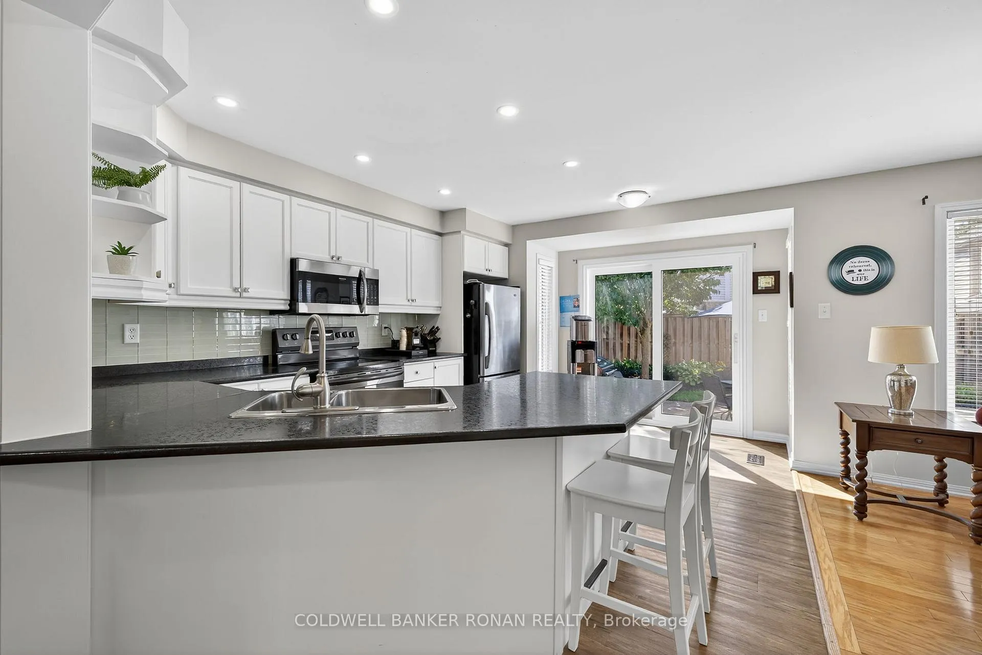 Photo 11 of 22 Callander Crescent, New Tecumseth, Alliston — HOMEH