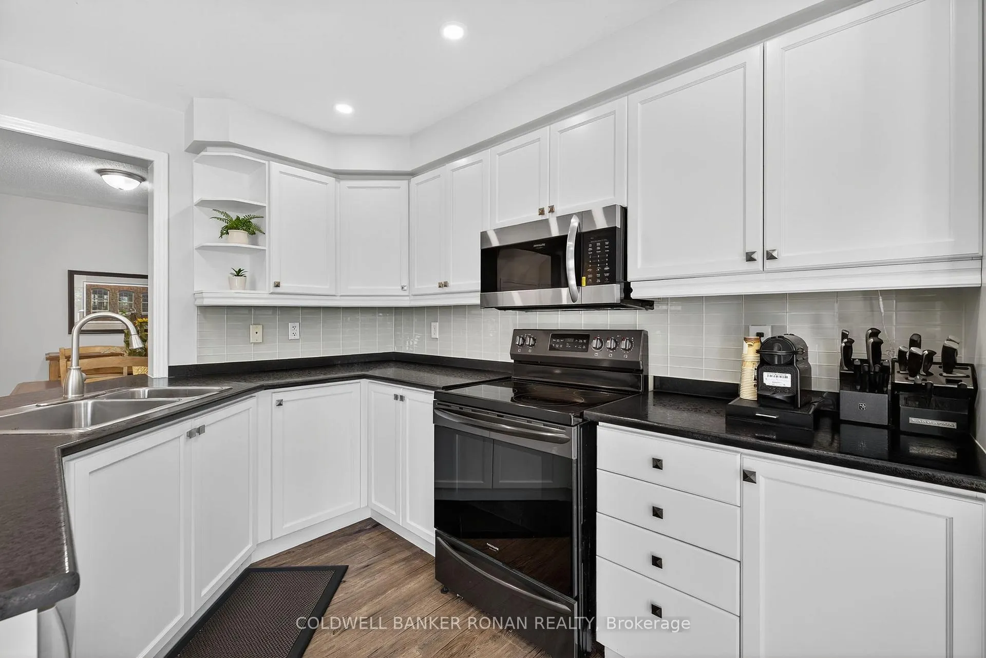 Photo 14 of 22 Callander Crescent, New Tecumseth, Alliston — HOMEH