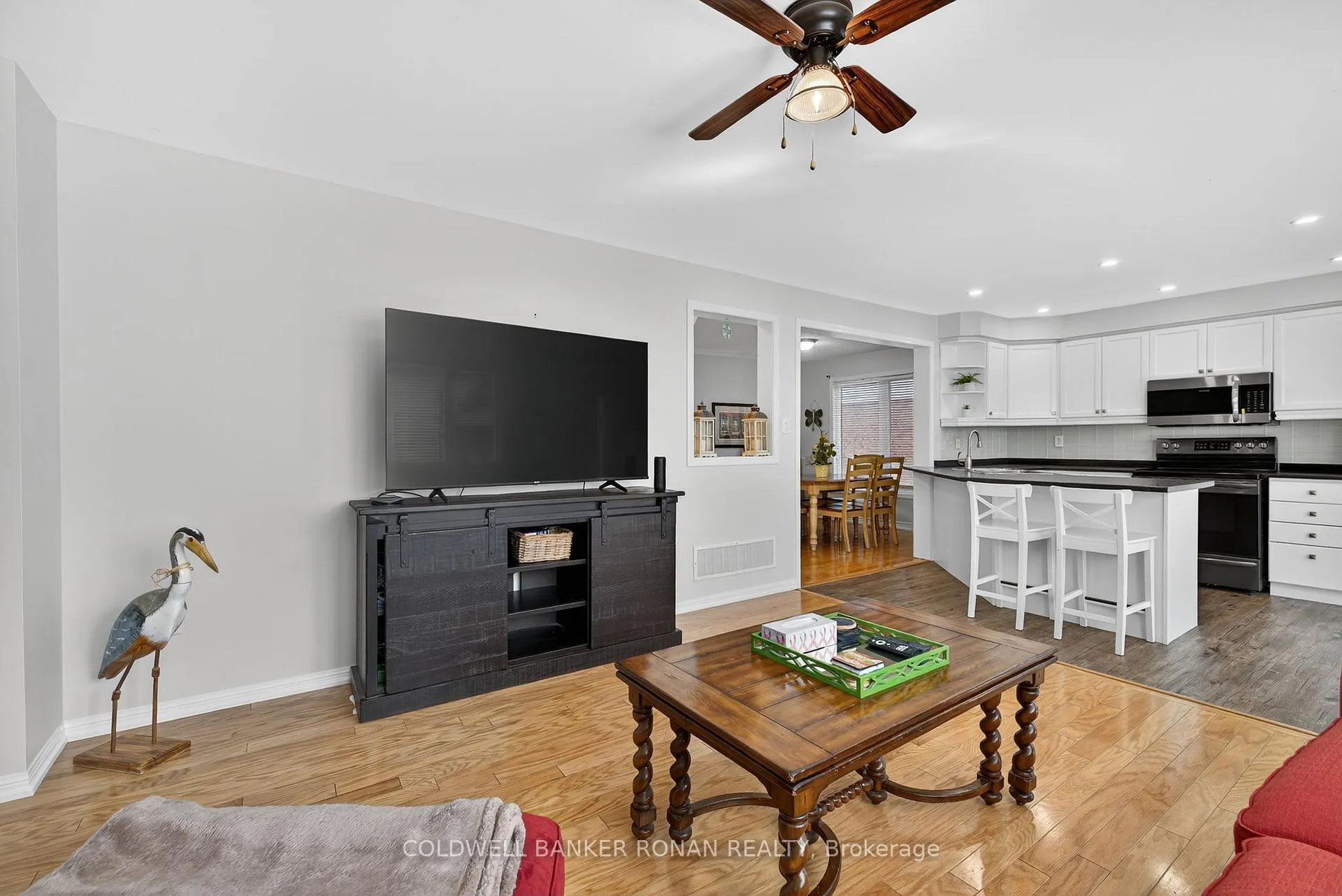Photo 23 of 22 Callander Crescent, New Tecumseth, Alliston — HOMEH