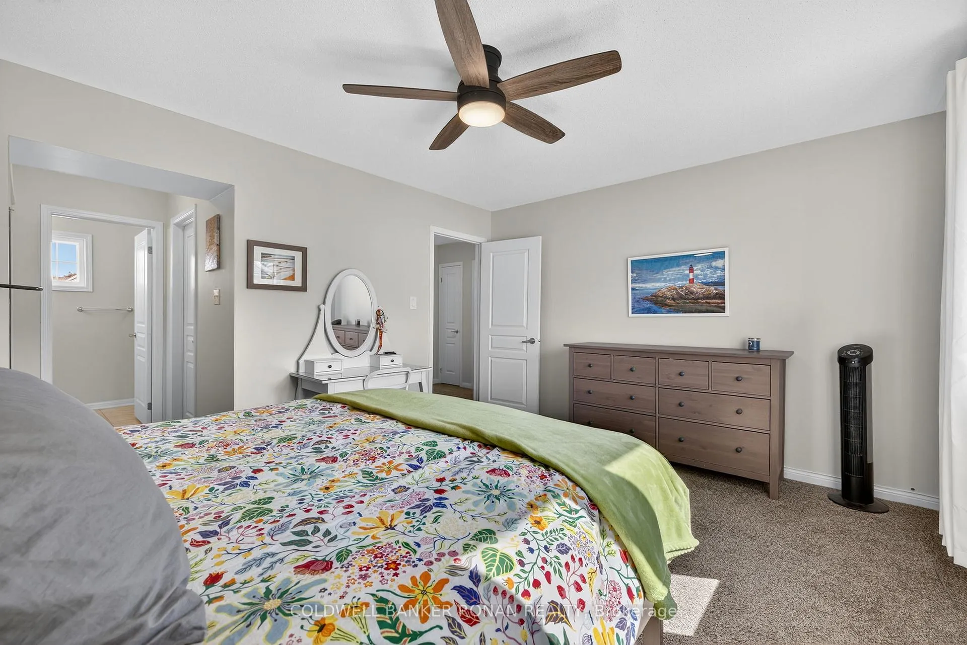 Photo 33 of 22 Callander Crescent, New Tecumseth, Alliston — HOMEH