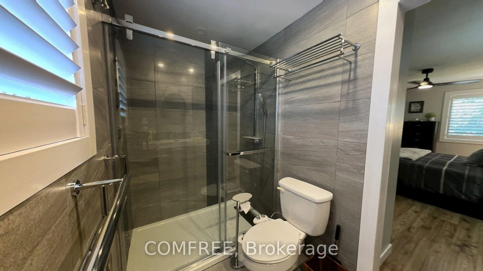 Photo 14 of 2093 Boake Street, Ottawa, Fallingbrook/Gardenway South — HOMEH