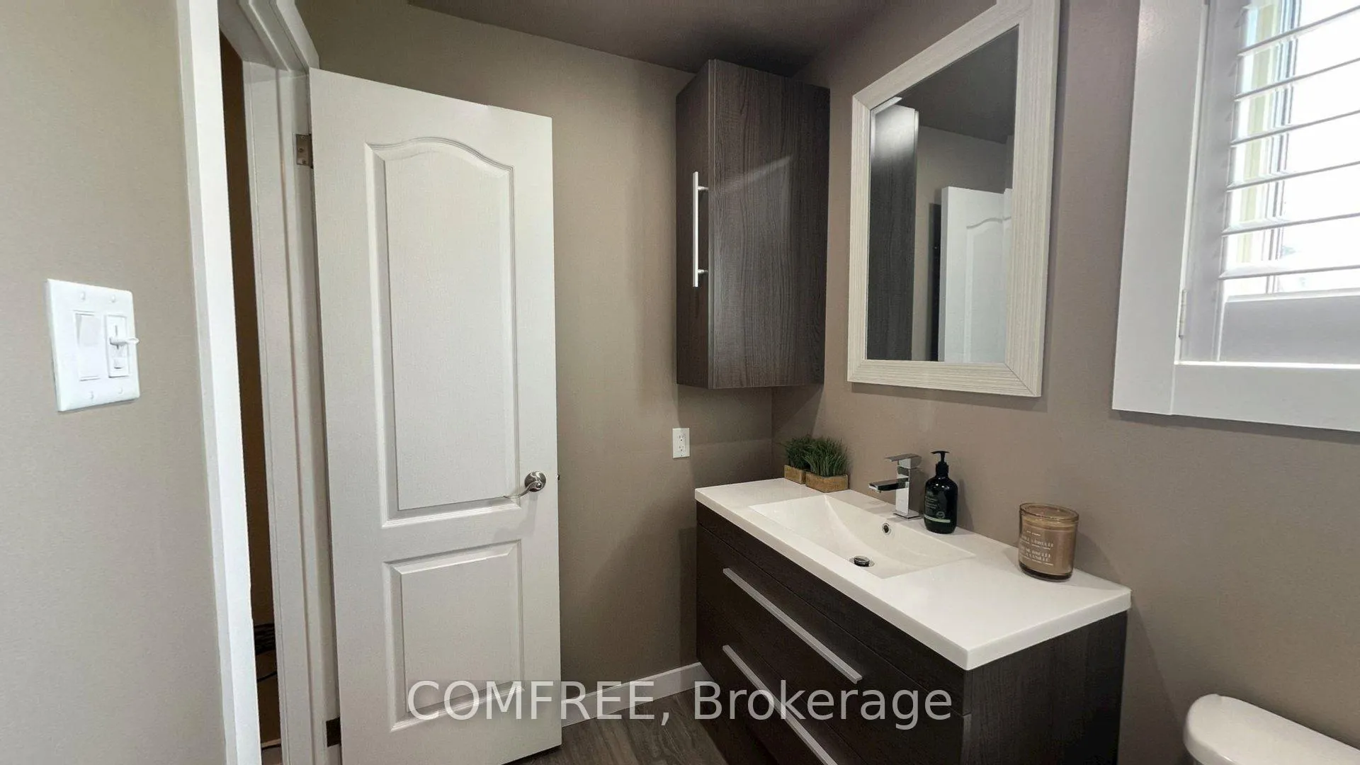 Photo 18 of 2093 Boake Street, Ottawa, Fallingbrook/Gardenway South — HOMEH