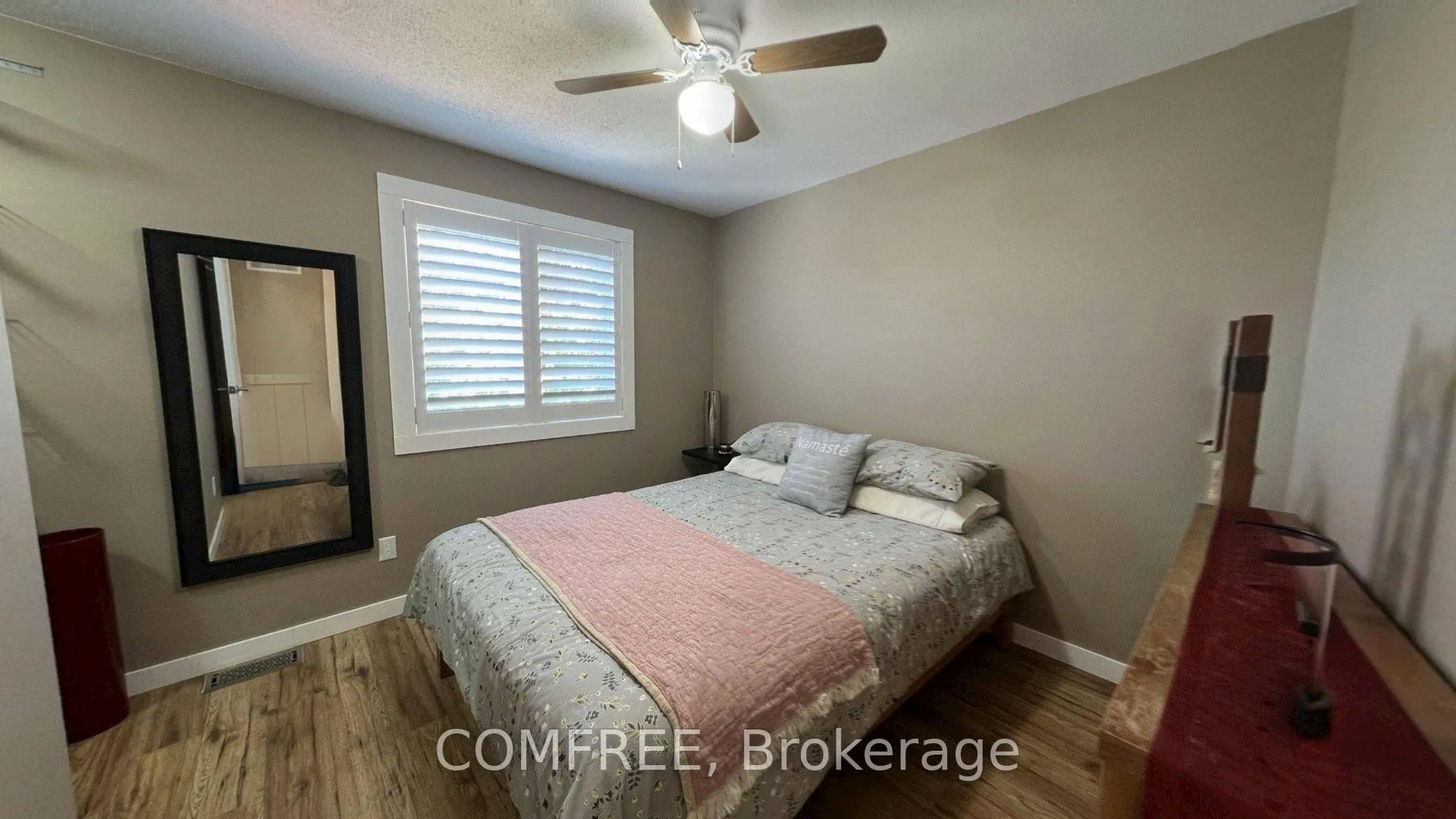 Photo 19 of 2093 Boake Street, Ottawa, Fallingbrook/Gardenway South — HOMEH