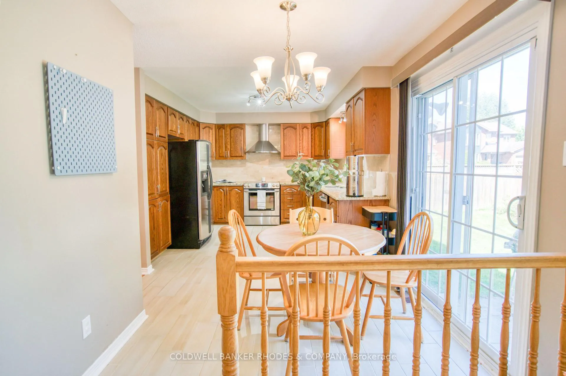 Photo 12 of 54 Keys Way, Ottawa, Hunt Club Park — HOMEH