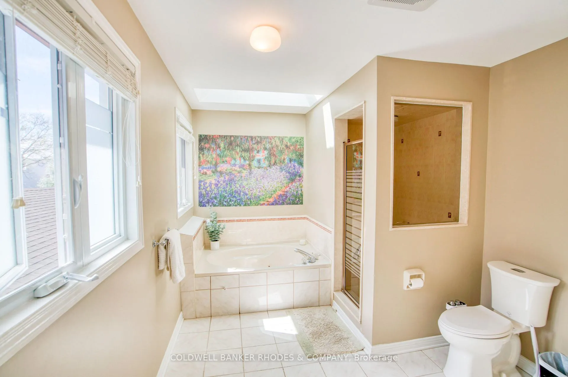 Photo 19 of 54 Keys Way, Ottawa, Hunt Club Park — HOMEH