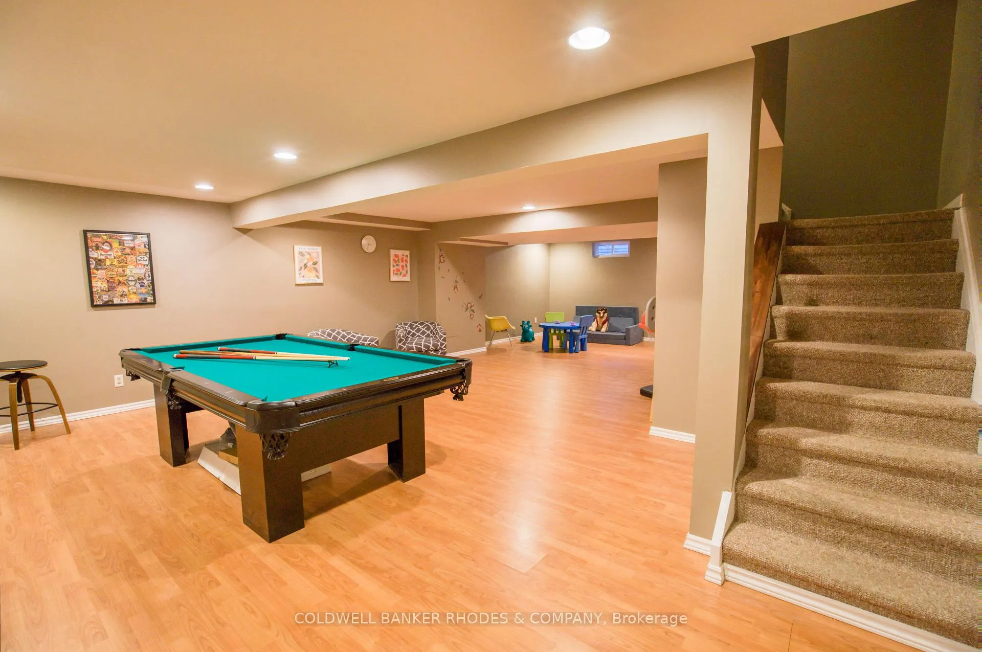 Photo 26 of 54 Keys Way, Ottawa, Hunt Club Park — HOMEH