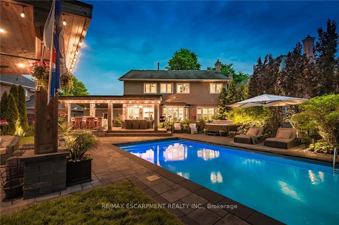 Photo 3 of 4147 Millcroft Park Drive, Burlington, Rose — HOMEH
