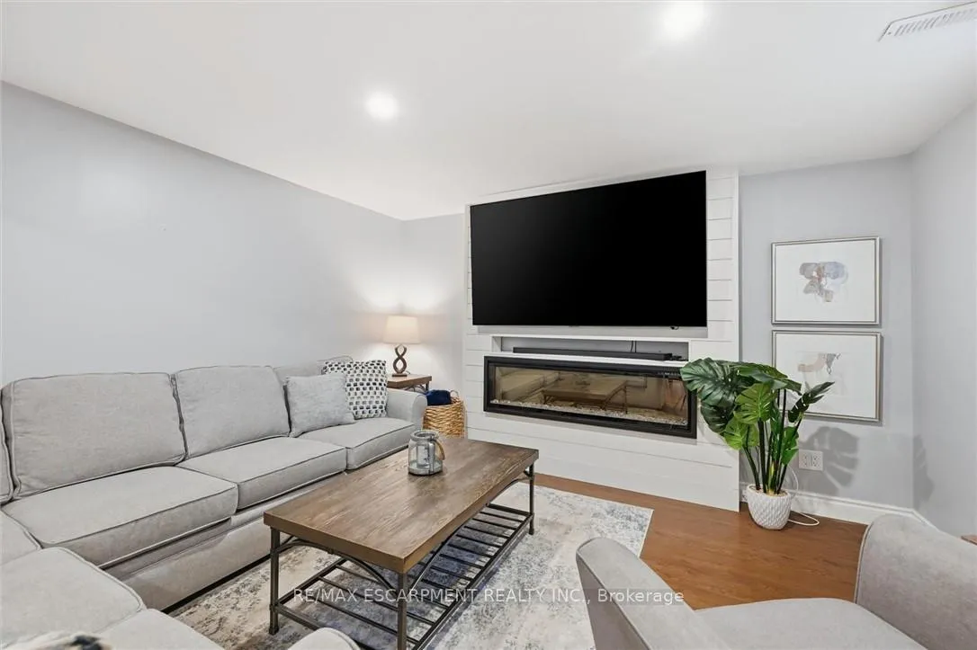 Photo 32 of 4147 Millcroft Park Drive, Burlington, Rose — HOMEH