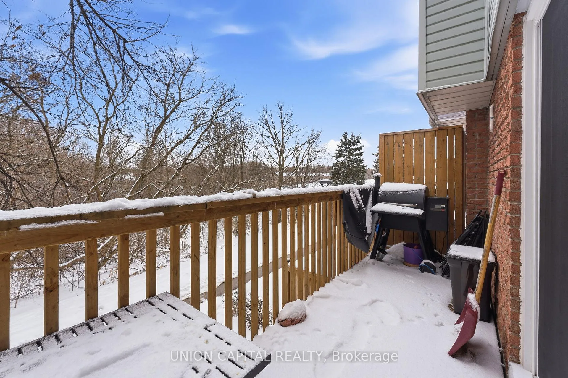 Photo 9 of 317 Milestone Crescent, Aurora, Aurora Village — HOMEH