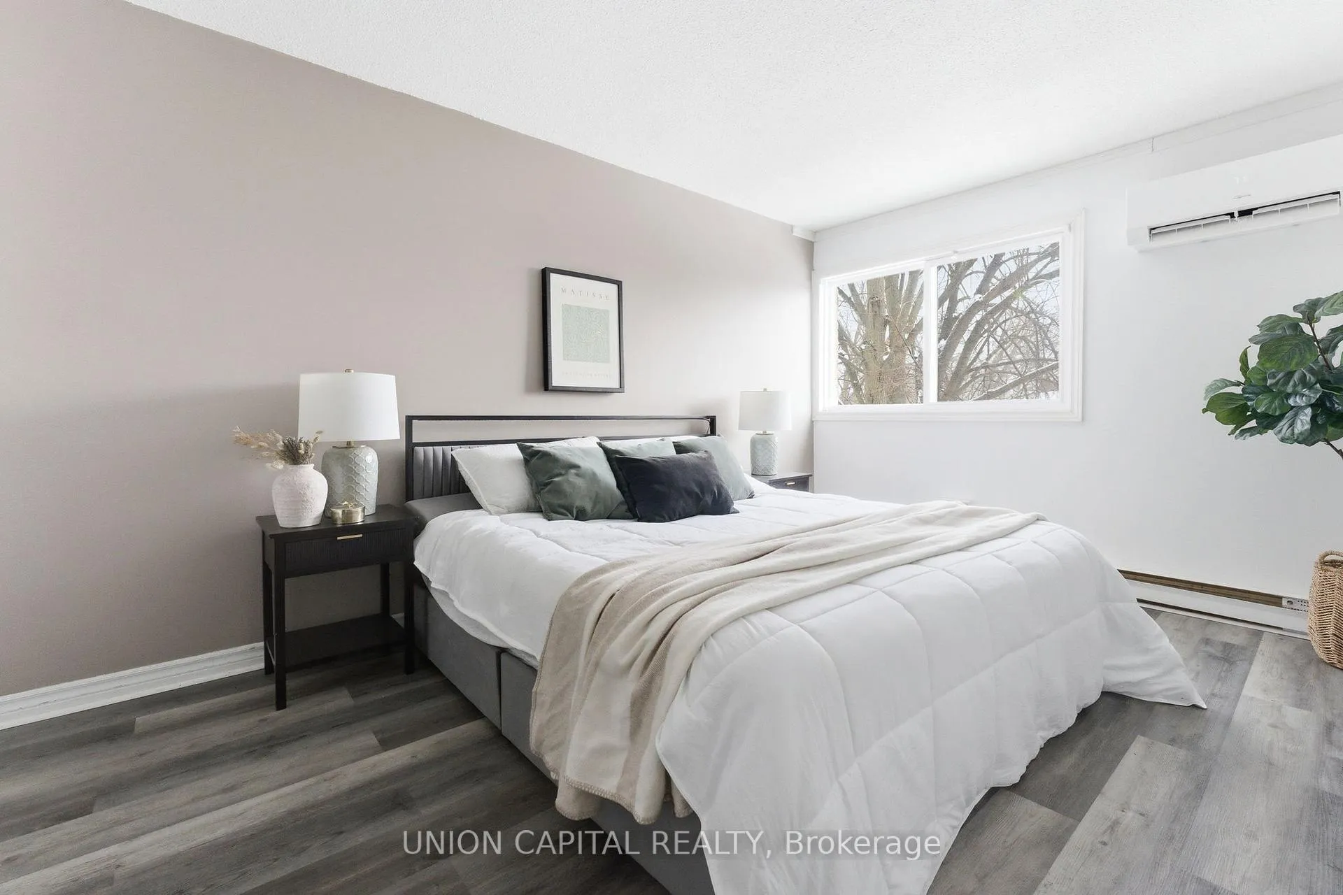 Photo 14 of 317 Milestone Crescent, Aurora, Aurora Village — HOMEH