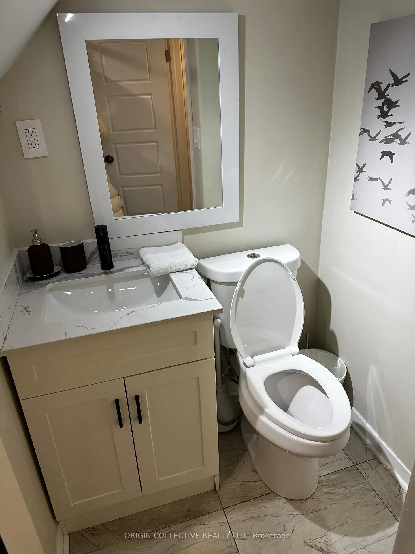 Photo 4 of Unit Basement 2, 280 Thirtieth Street, Etobicoke, Alderwood — HOMEH