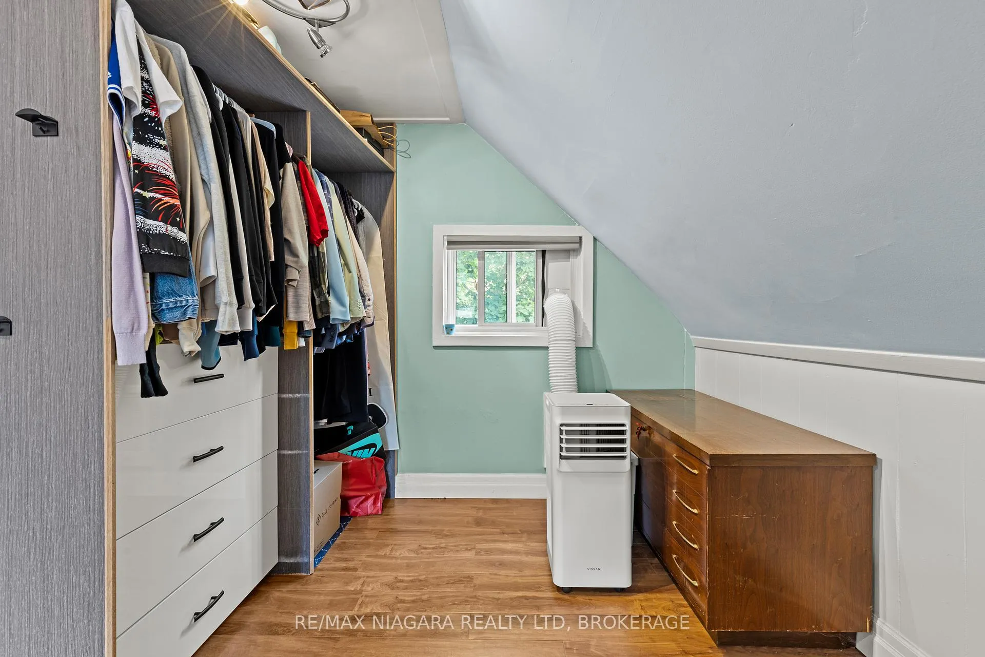 Photo 24 of 5025 Albert Street, Lincoln, Beamsville — HOMEH