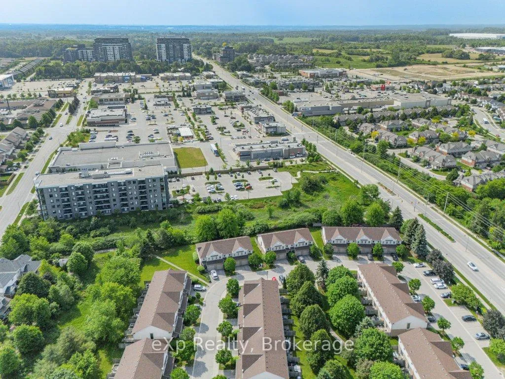 Photo 2 of Unit 44, 35 Roehampton Crescent, Guelph, Pineridge/Westminster Woods — HOMEH