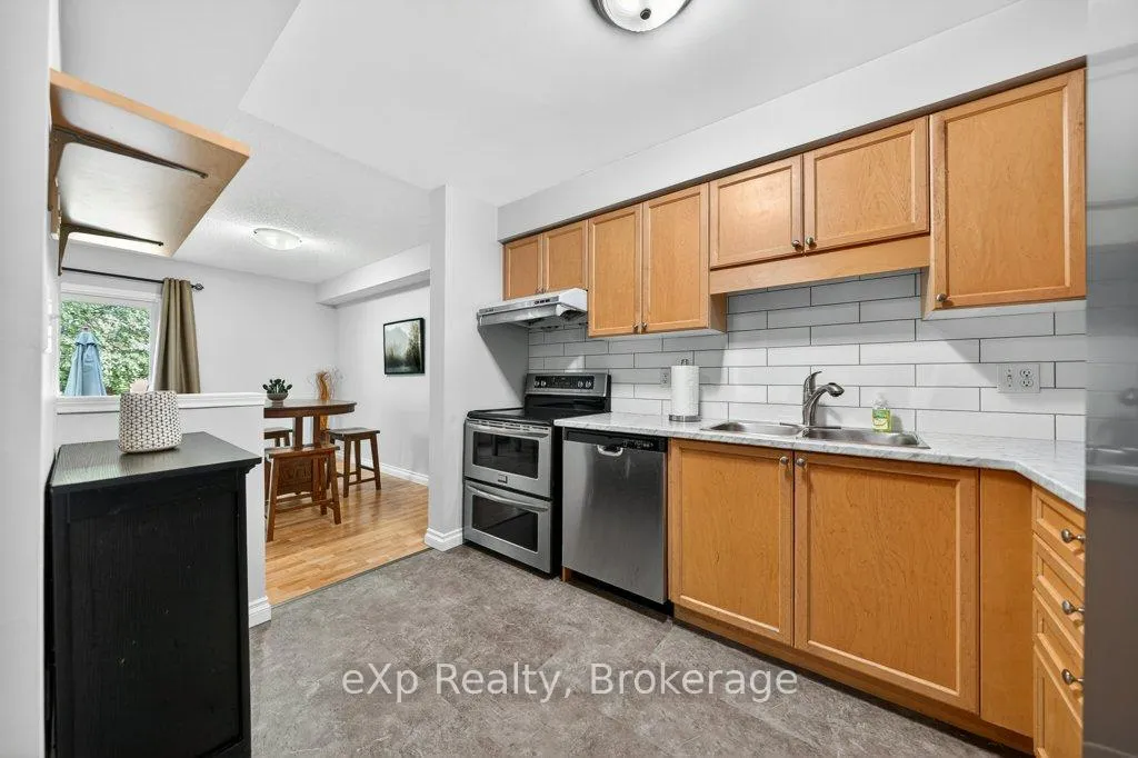 Photo 10 of Unit 44, 35 Roehampton Crescent, Guelph, Pineridge/Westminster Woods — HOMEH