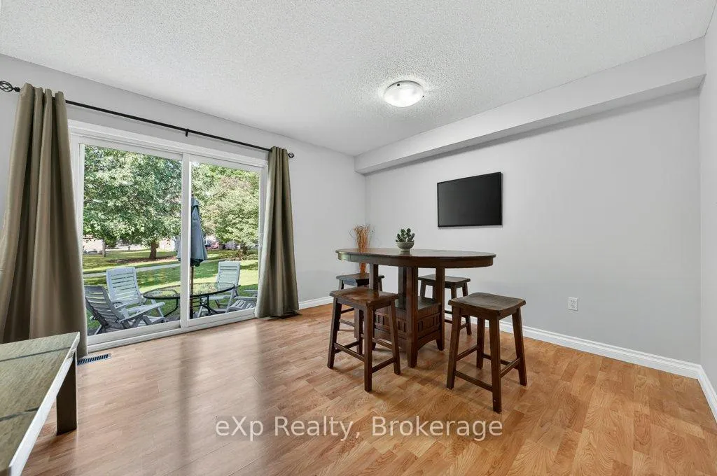 Photo 17 of Unit 44, 35 Roehampton Crescent, Guelph, Pineridge/Westminster Woods — HOMEH