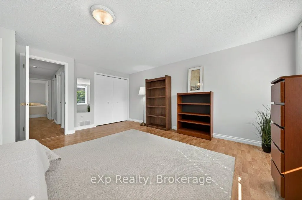 Photo 23 of Unit 44, 35 Roehampton Crescent, Guelph, Pineridge/Westminster Woods — HOMEH