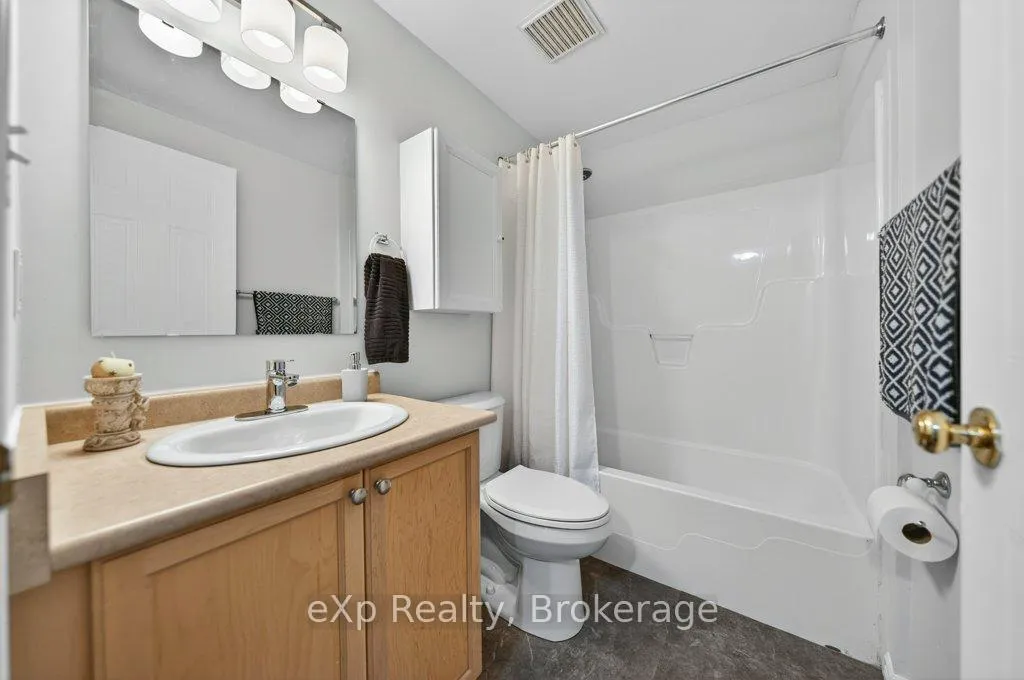 Photo 27 of Unit 44, 35 Roehampton Crescent, Guelph, Pineridge/Westminster Woods — HOMEH