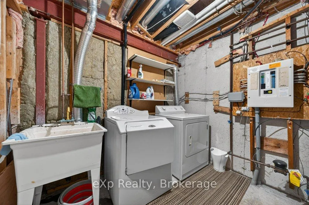 Photo 34 of Unit 44, 35 Roehampton Crescent, Guelph, Pineridge/Westminster Woods — HOMEH