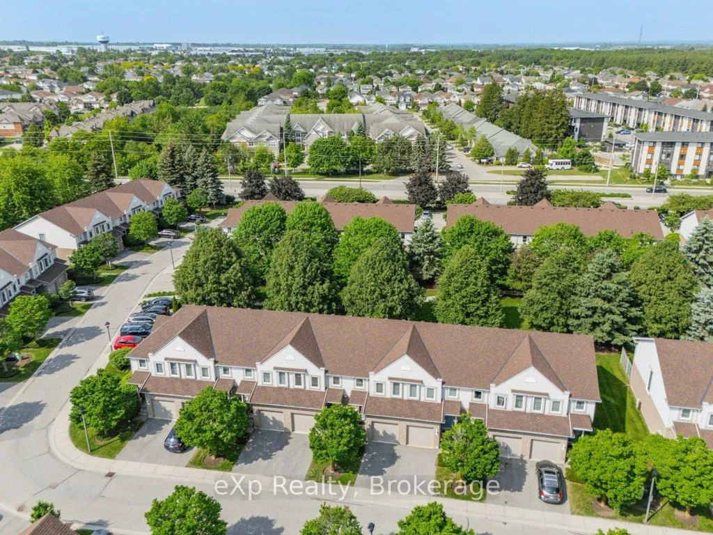 Photo 39 of Unit 44, 35 Roehampton Crescent, Guelph, Pineridge/Westminster Woods — HOMEH
