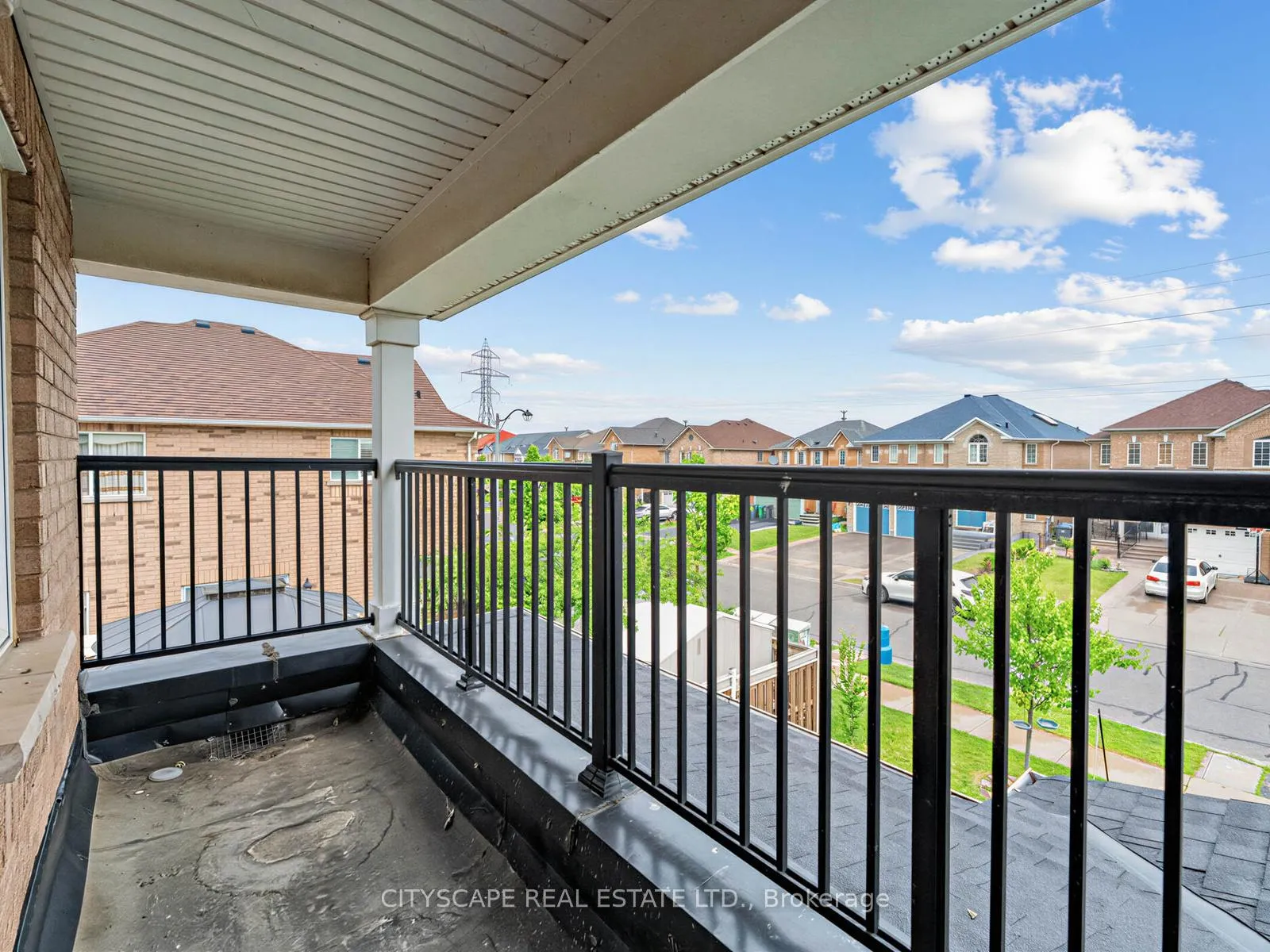Photo 23 of 24 Roundstone Drive, Brampton, Credit Valley — HOMEH