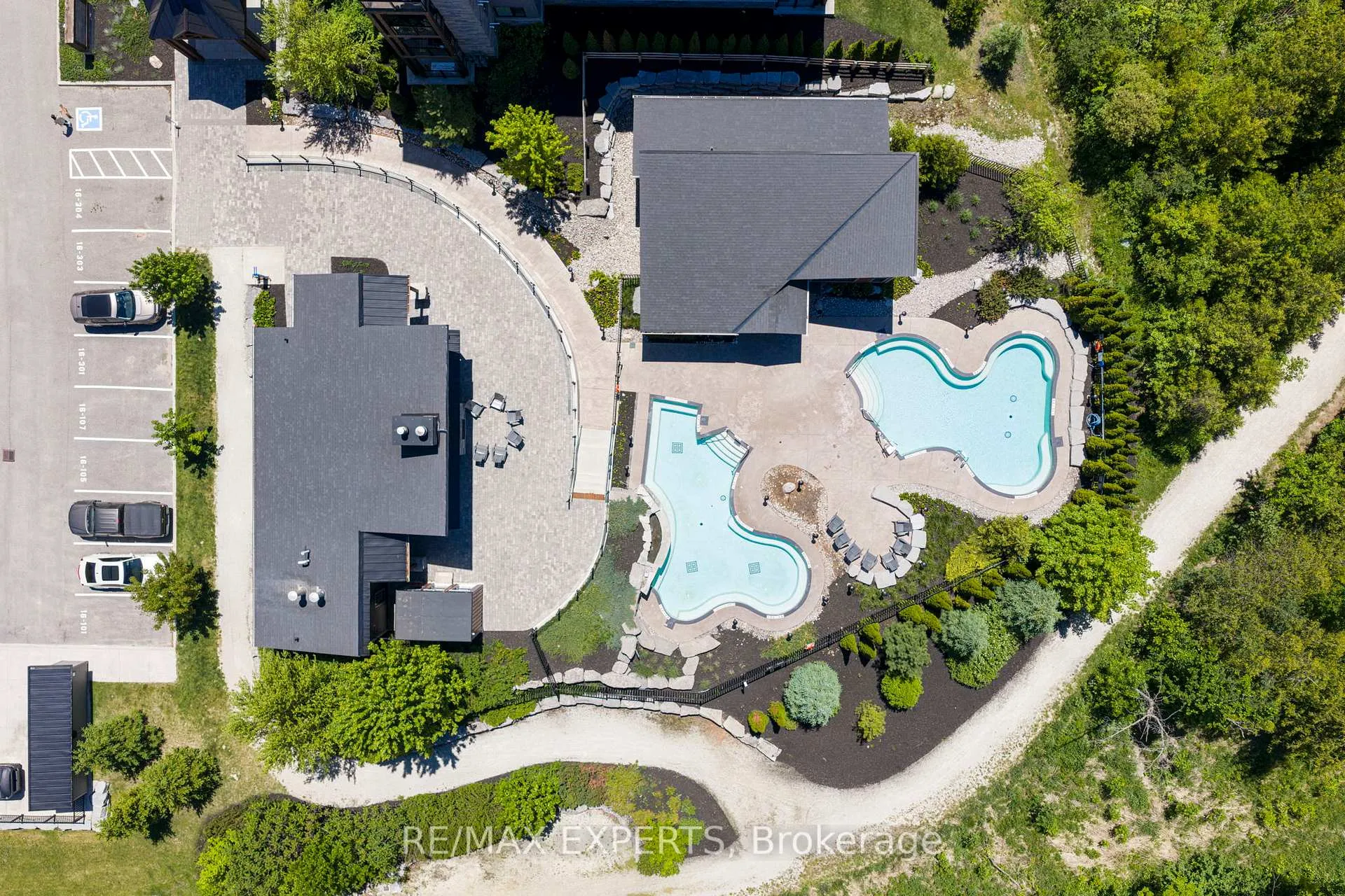 Photo 33 of Unit 201, 12 Beausoleil Lane, Blue Mountains — HOMEH