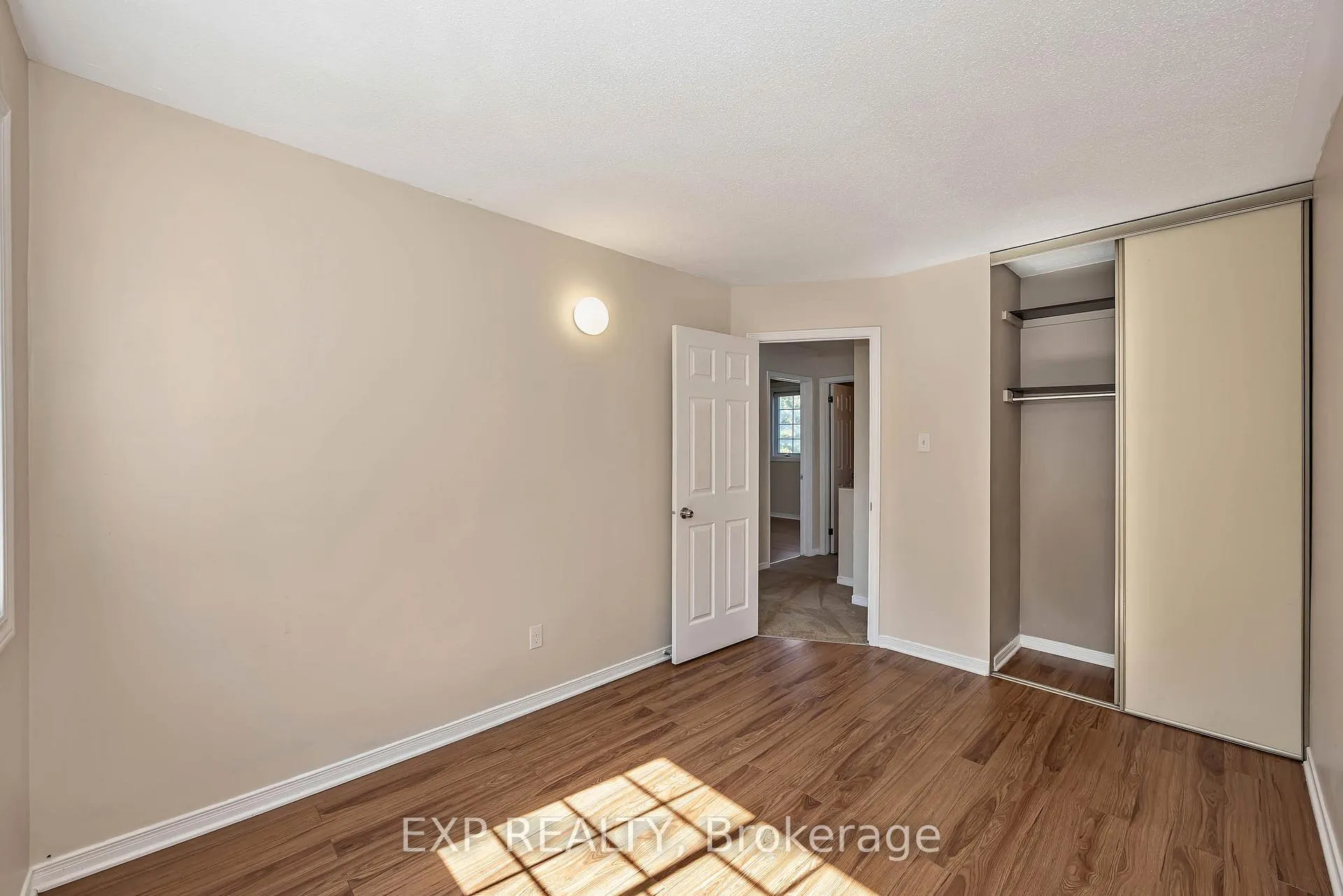 Photo 14 of 1242 St Jean Street, Ottawa, Convent Glen South — HOMEH