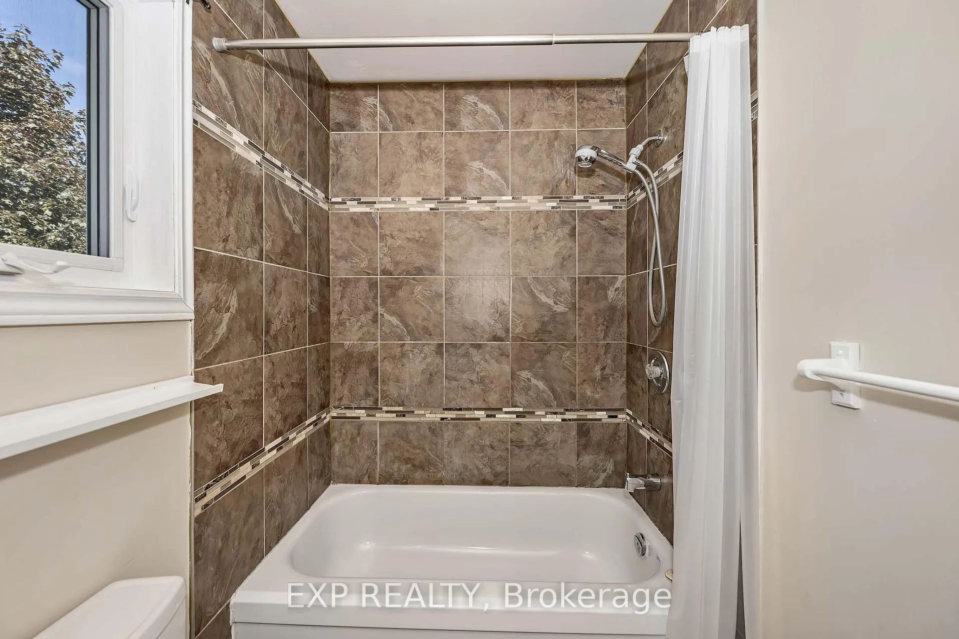 Photo 21 of 1242 St Jean Street, Ottawa, Convent Glen South — HOMEH